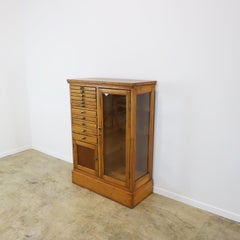 Frühes 20. Jh. Antiker Dentalschrank
