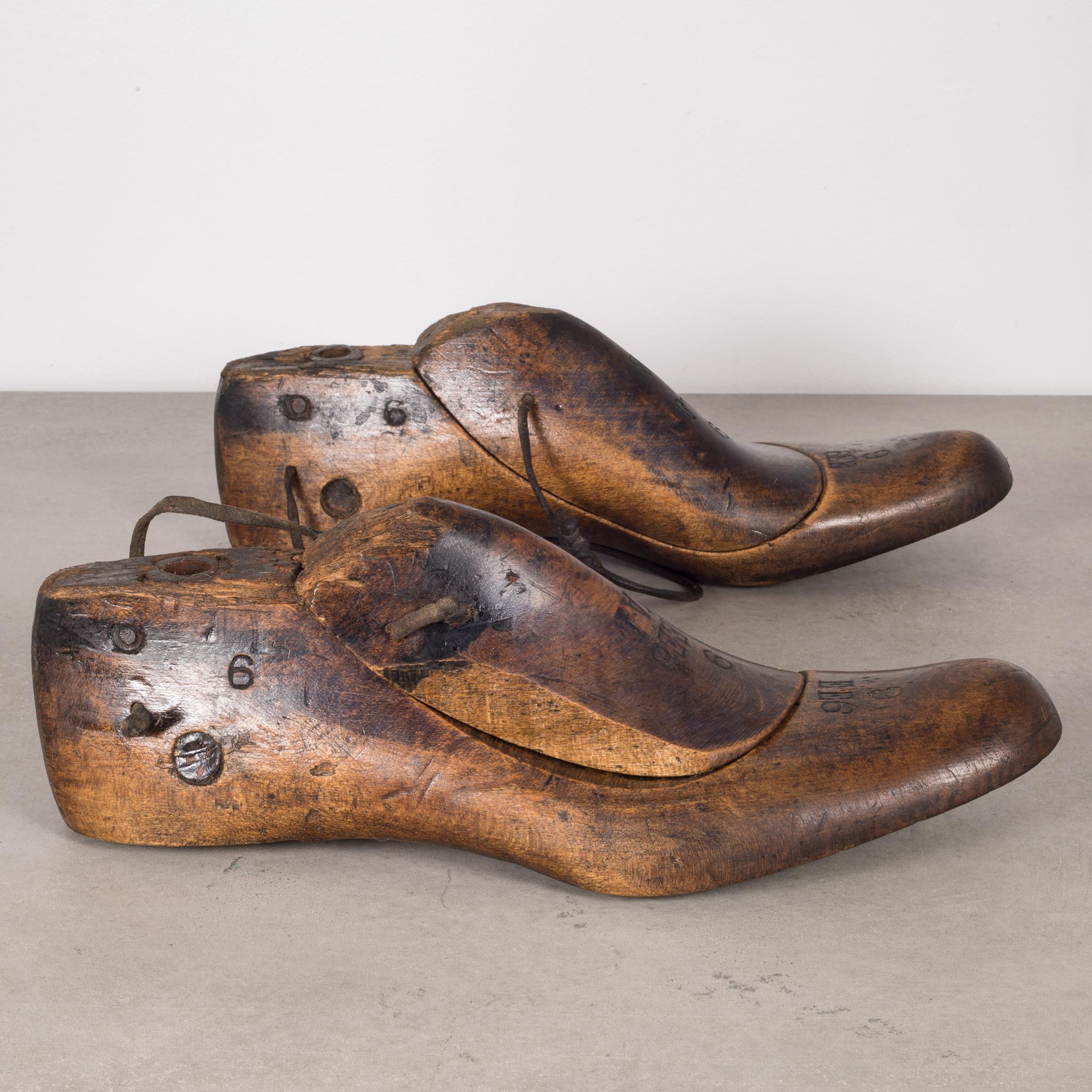 Early 20th Century Antique Wood and Leather Shoe Last, circa 1920 In Good Condition In San Francisco, CA