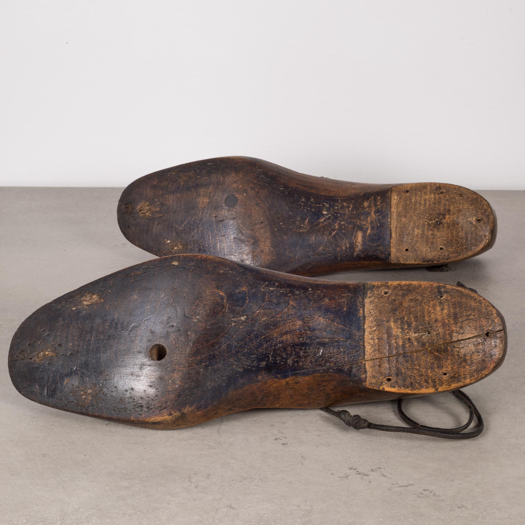 Early 20th Century Antique Wood and Leather Shoe Last, circa 1920 3