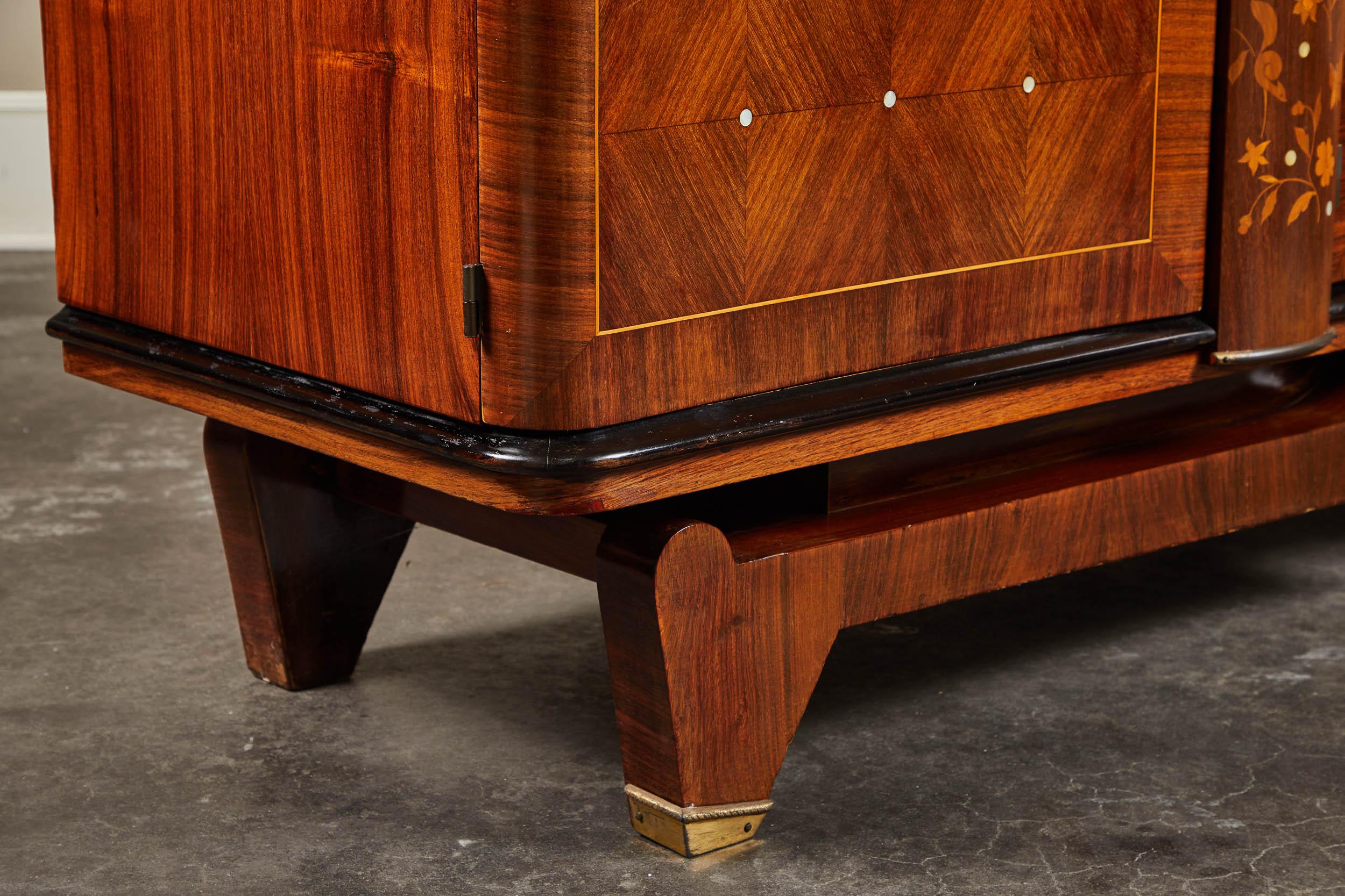 Early 20th Century Art Deco Rosewood Marquetry Sideboard In Good Condition In Pasadena, CA