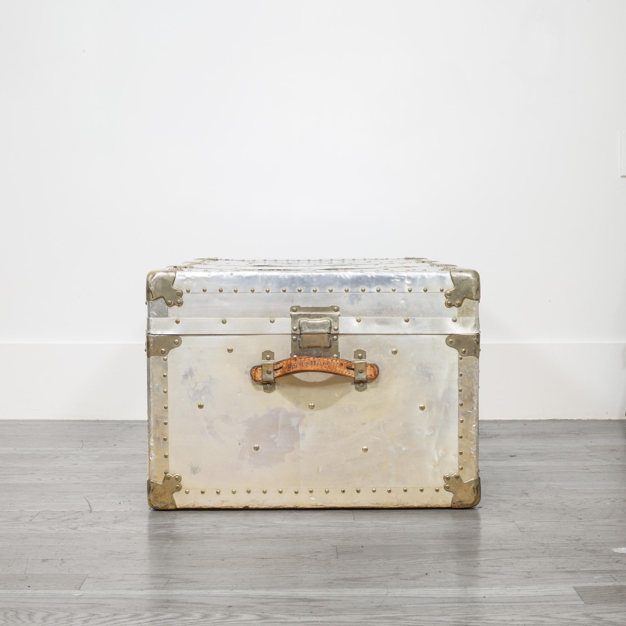 Early 20th Century Brass and Polished Aluminum Trunk with Leather Handles (Industriell)