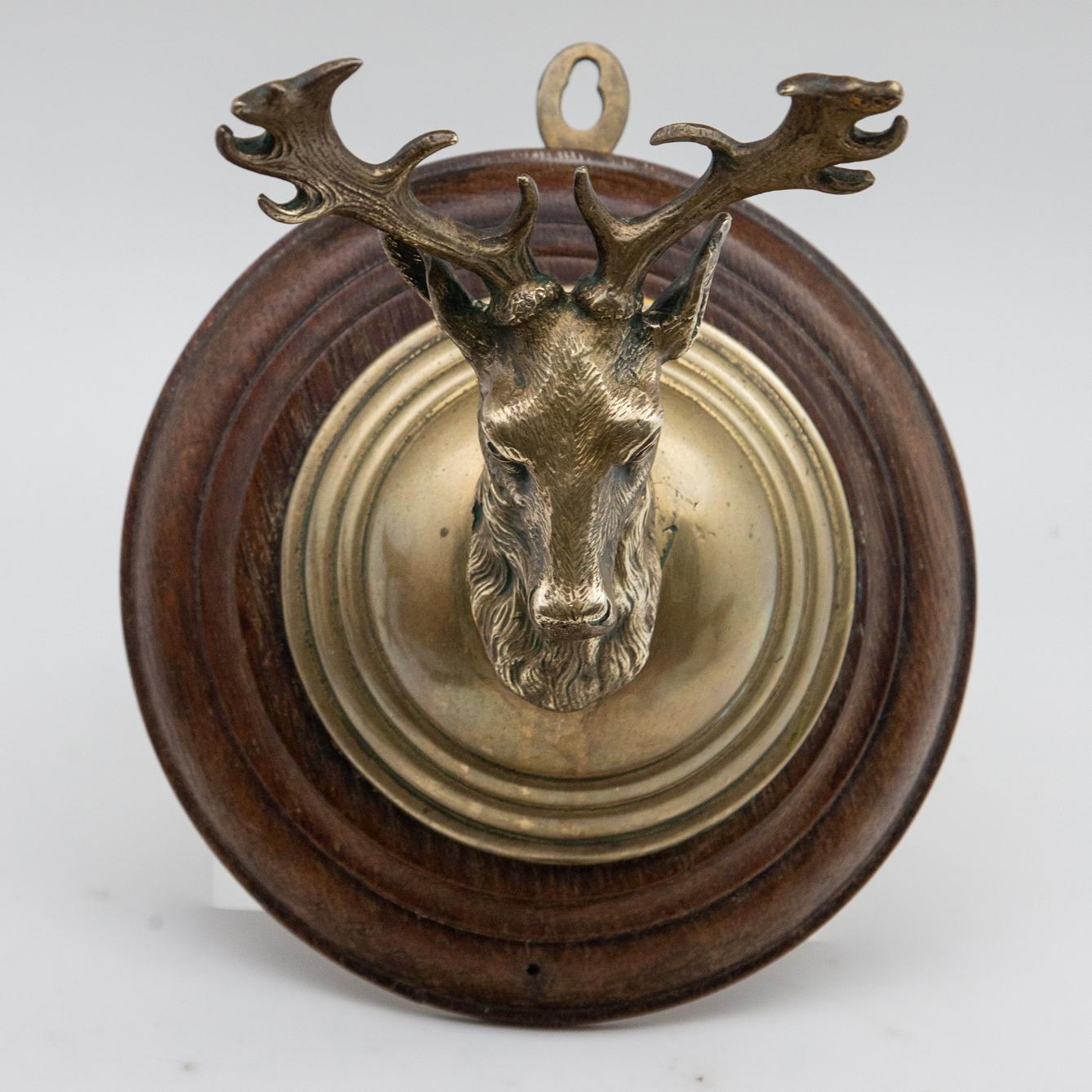 Early 20th Century Brass Deer Head Mounted on a Wooden Plaque 3