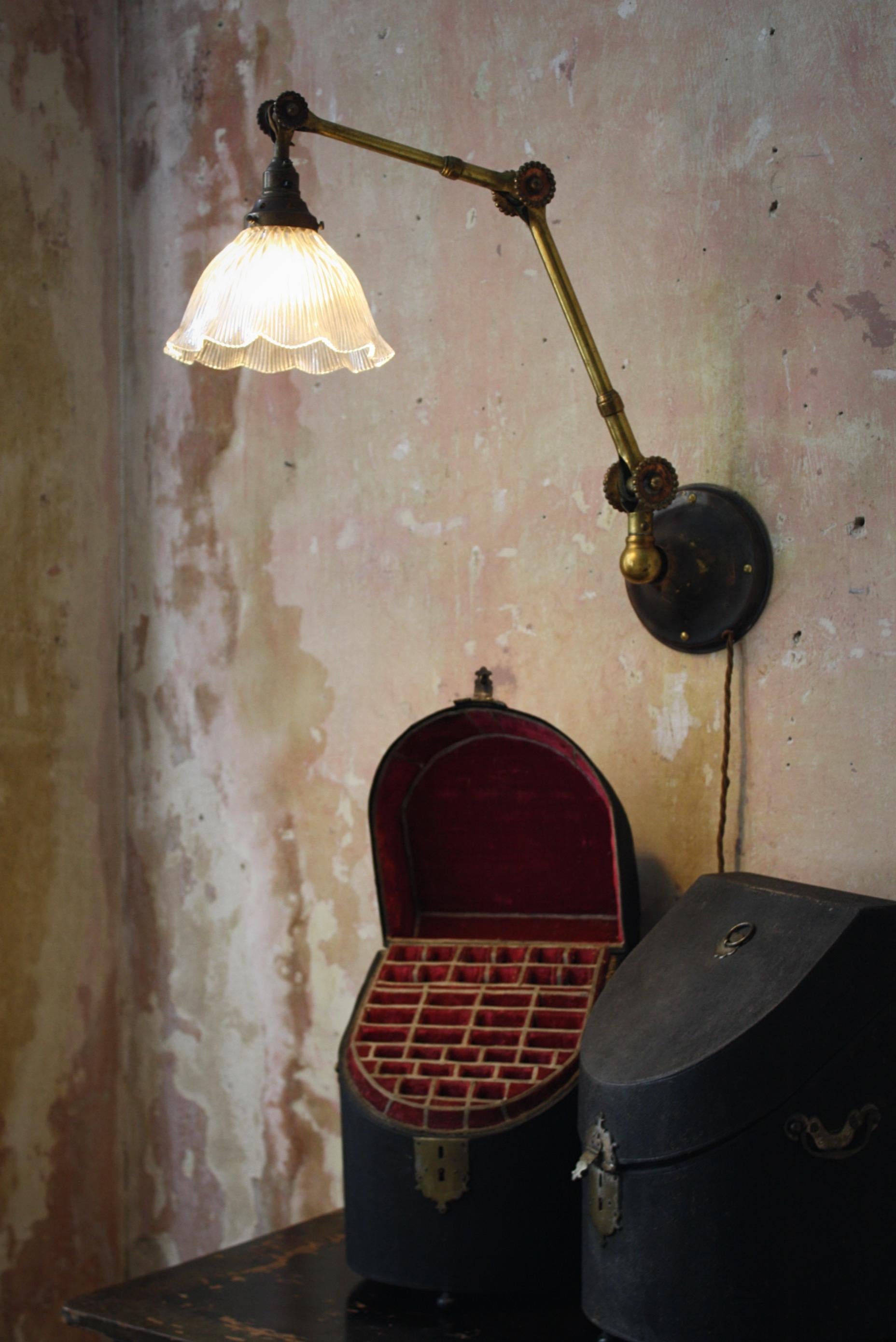 Early 20th C Brass Dugdills & Holophane Daisy Cog Lamp Light Wall Sconce 11