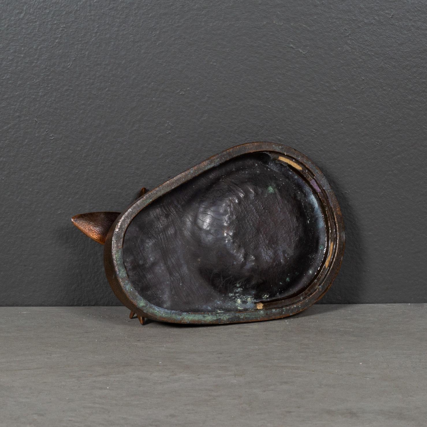 Early 20th c. Bronze Flying Fish Coin Dish c.1930 In Good Condition For Sale In San Francisco, CA