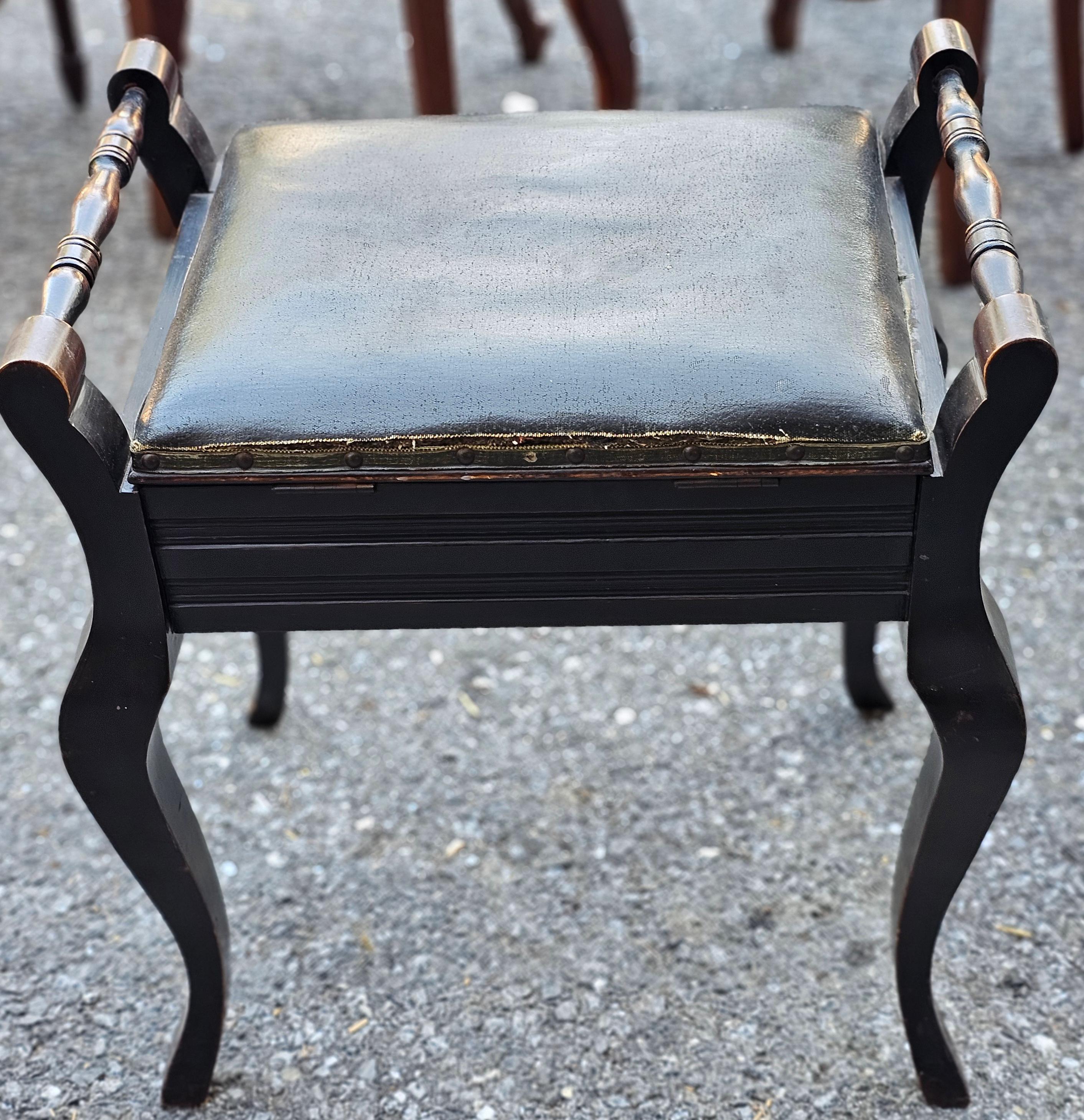 Mahogany Early 20th C. Carved Wood Accent Storage Bench For Sale