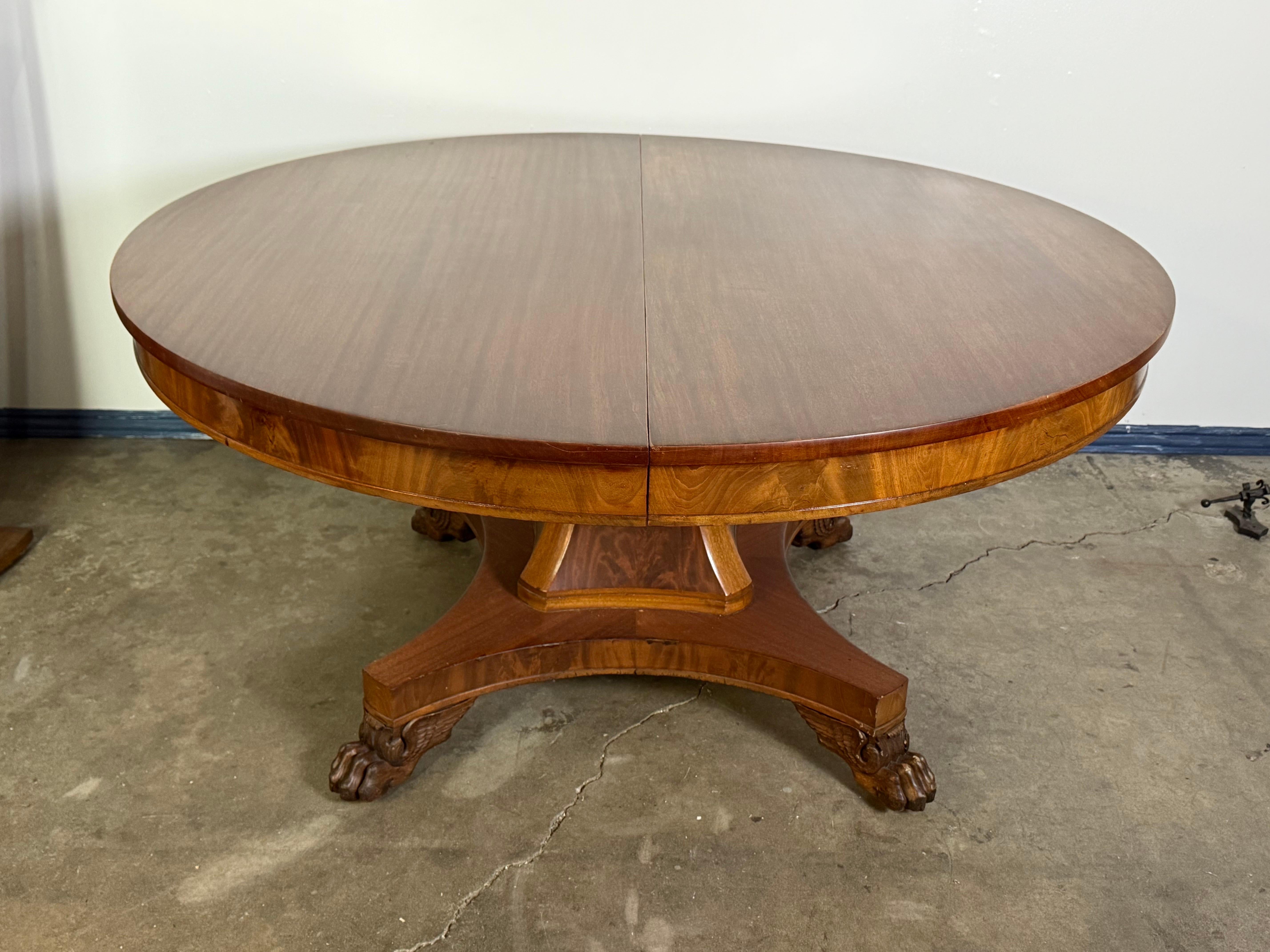 This elegant table is a fine example of early 20th-century craftsmanship by A.H. Davenport, a renowned American furniture maker known for high-quality custom work, often for prominent clients and historic interiors.

Crafted in a rich, warm-toned