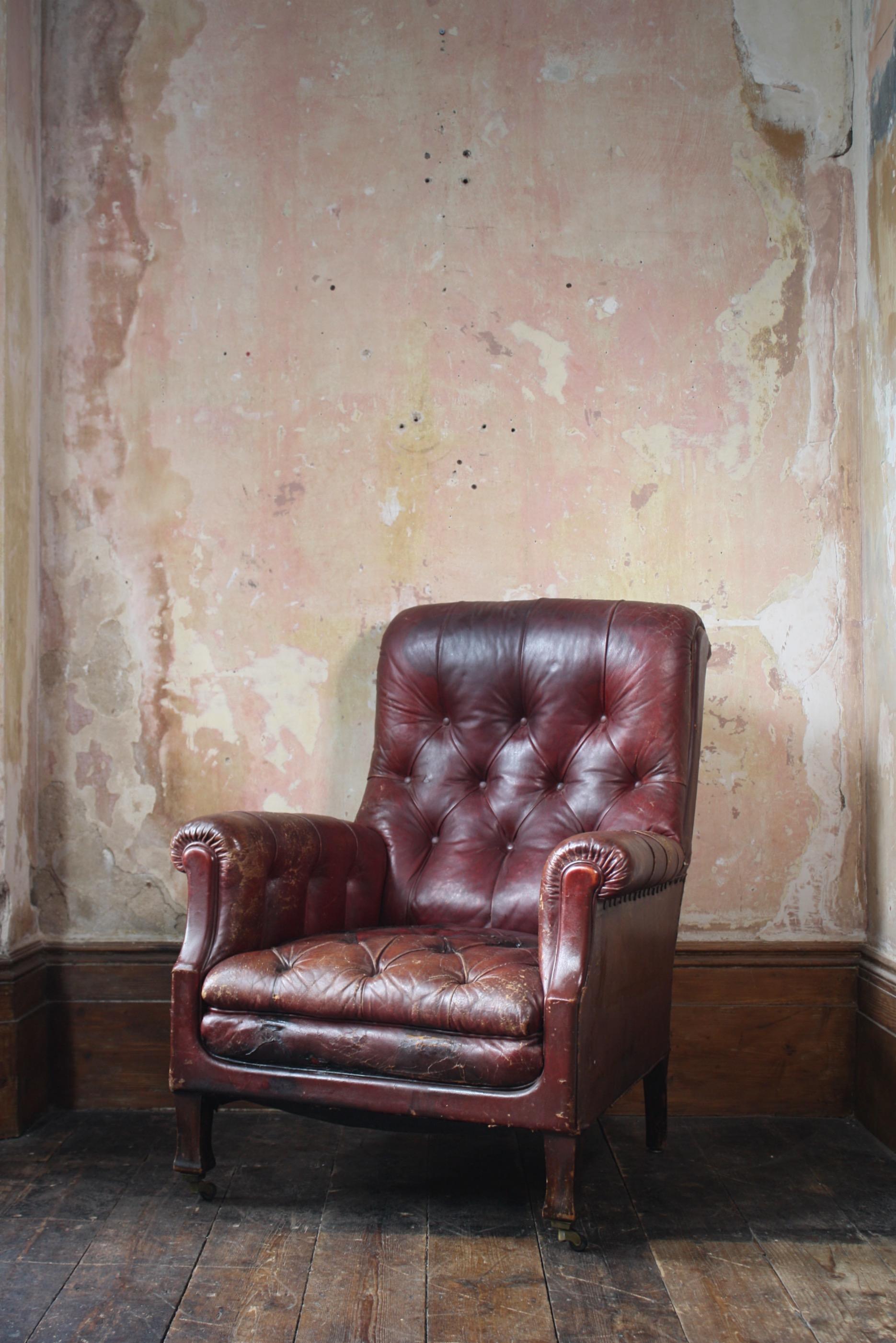 Early 20th C English Country House Style Red Maroon Leather Buttoned Armchair For Sale 9