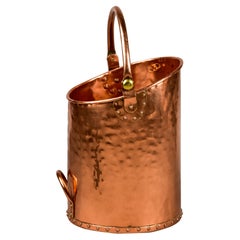 Early 20th C English Heavy Gauge Hammered Copper Coal Scuttle Bucket