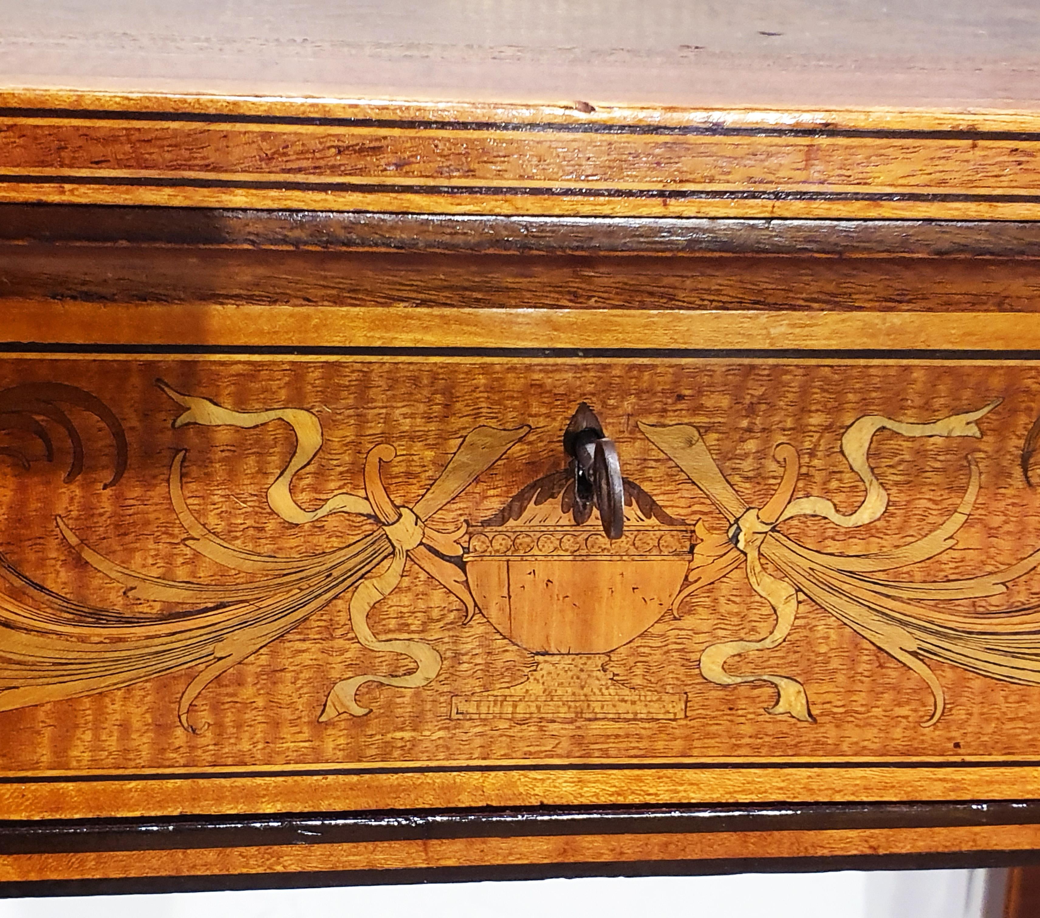 Early 20th Century English Mahogany Inlaid Writing Desk 5