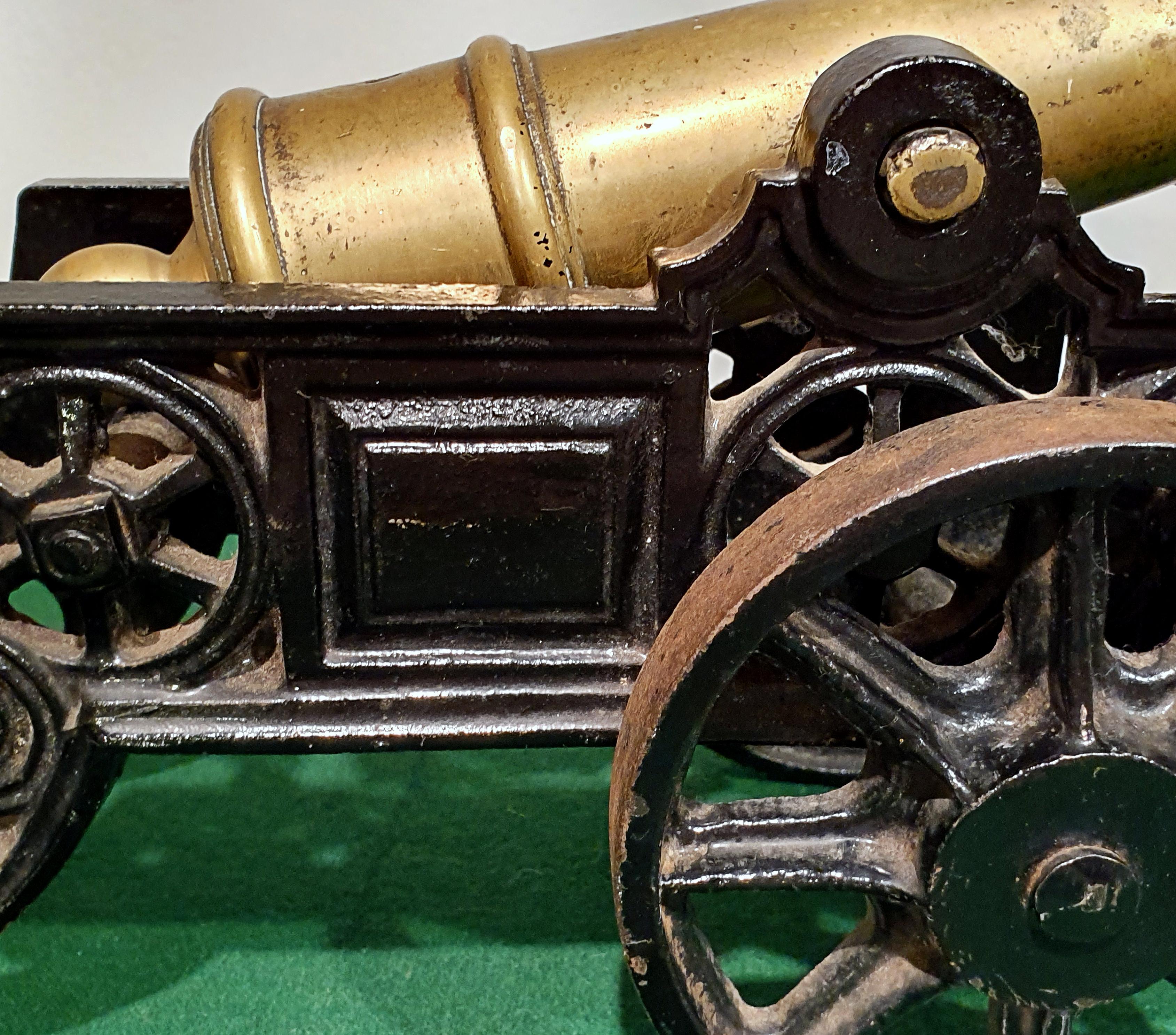 Early 20th Century English Model of a Starting Cannon For Sale 4