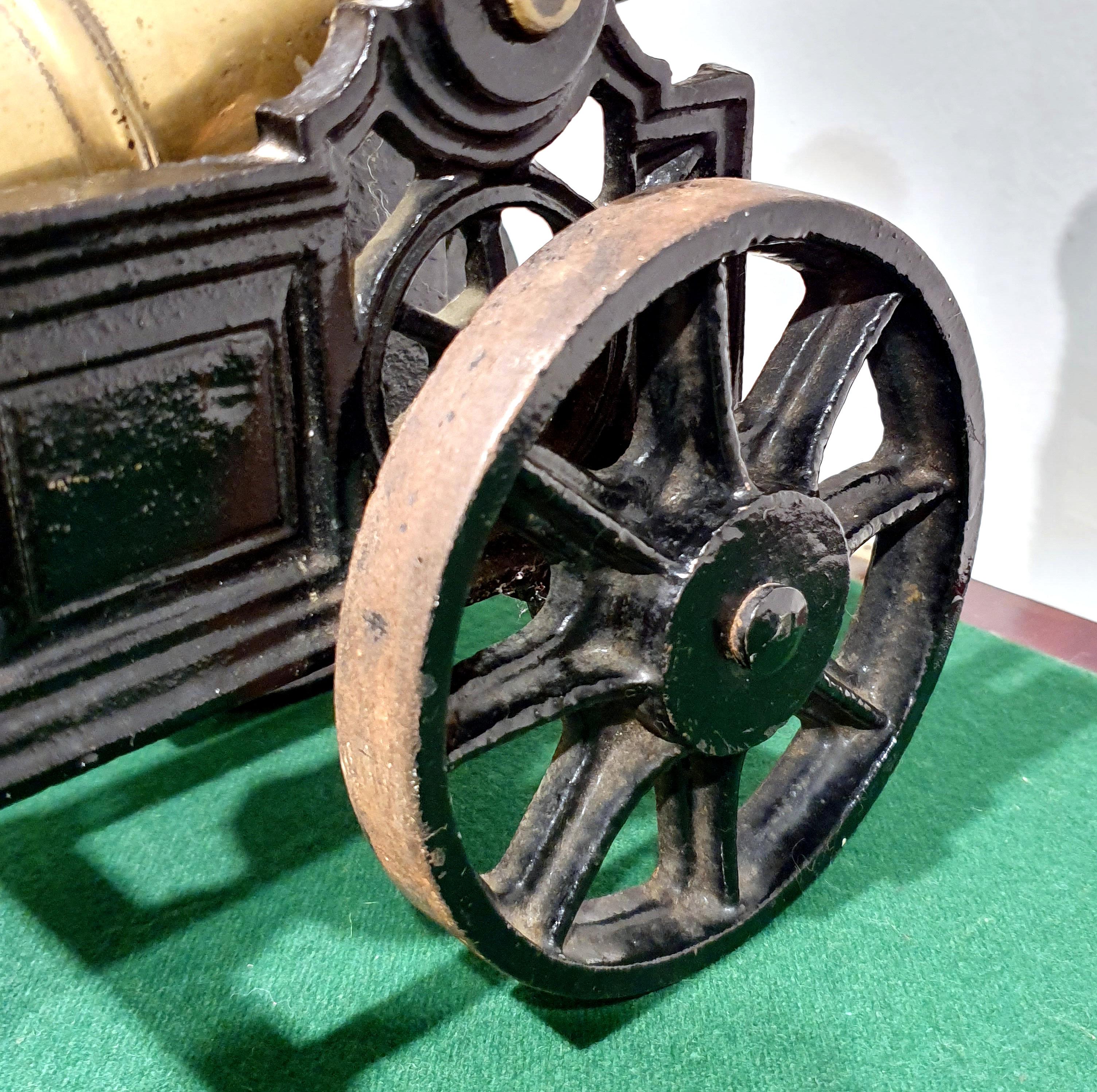 Early 20th Century English Model of a Starting Cannon For Sale 2