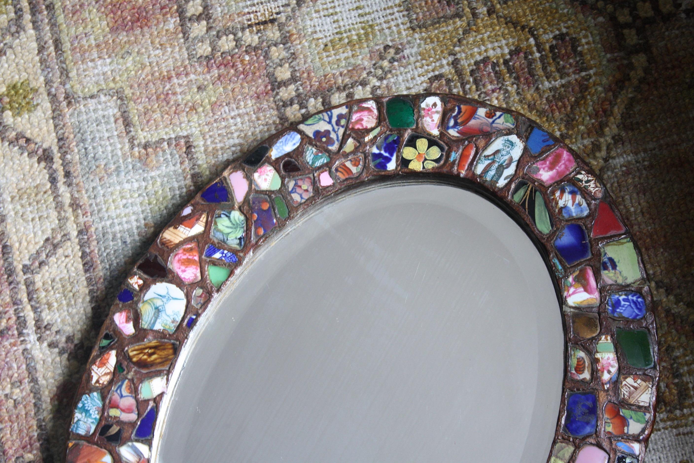 Europeo Folk Art Pique Assiette Memoryware Mosaico Shardware Specchio ovale