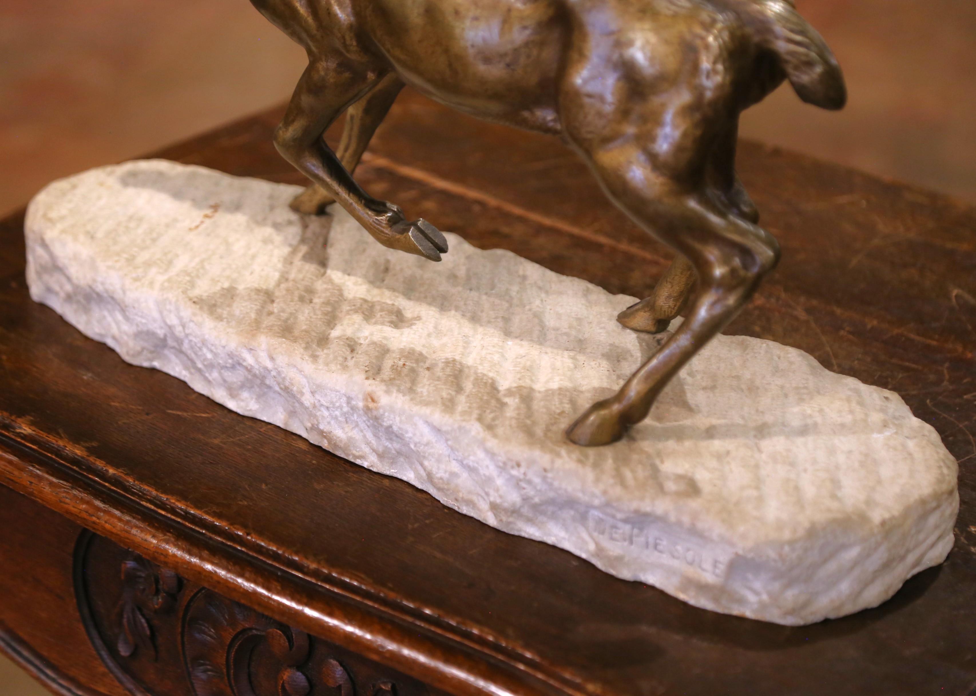 Début C.C. Sculpture d'élan en bronze français sur base en marbre signée De. Fiesole en vente 2