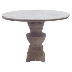 Table de jardin en béton coulé du début du 20e siècle. 1910