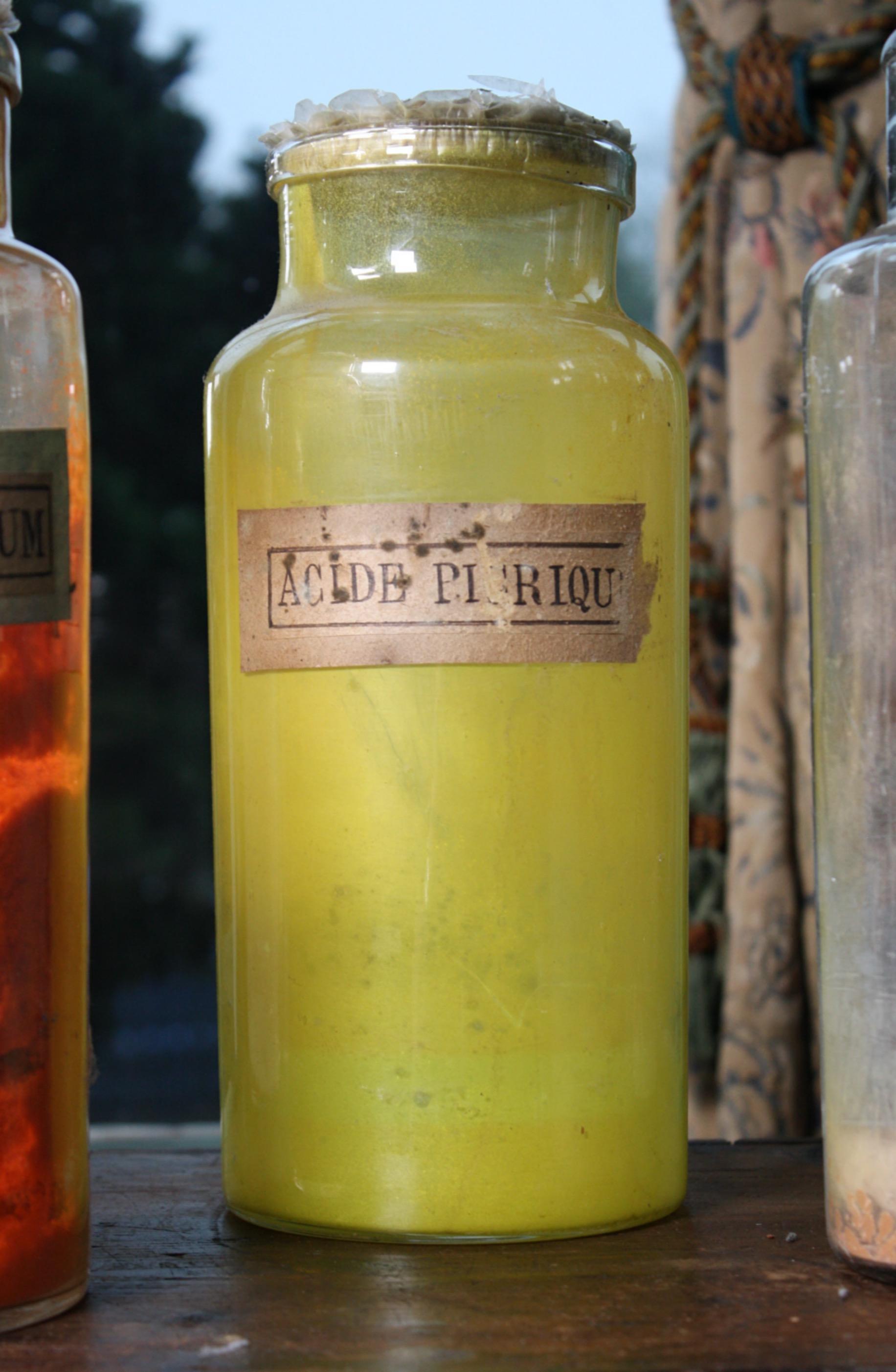 Blown Glass Early 20th Century French Glass Chemist Apothecary Pharmacy Dry Dispensing Jars