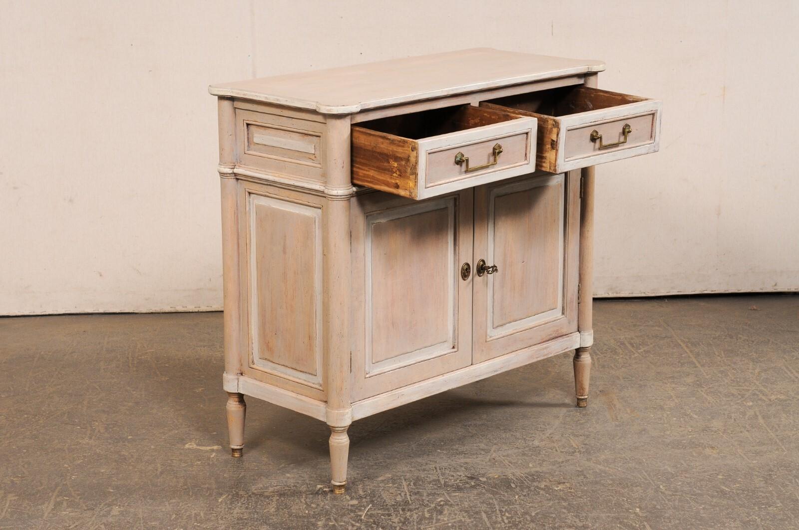 Francese Mobile buffet in stile neoclassico francese dell'inizio del XX secolo di dimensioni ridotte in vendita
