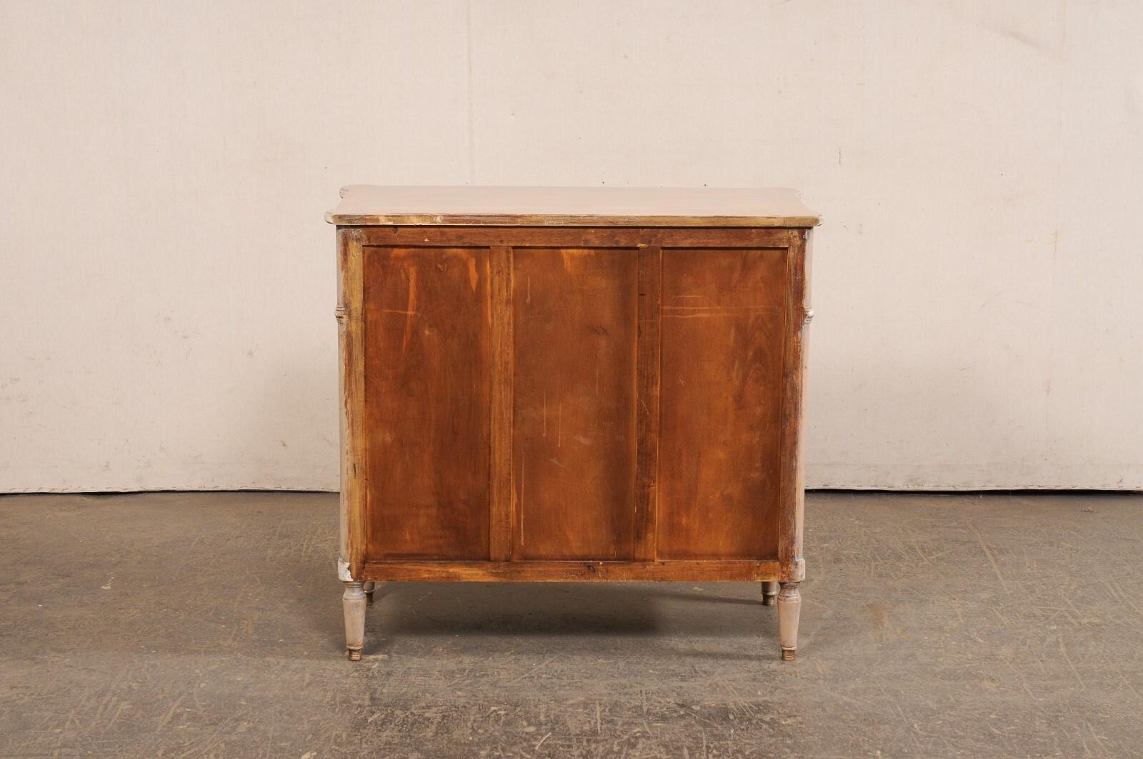 Mobile buffet in stile neoclassico francese dell'inizio del XX secolo di dimensioni ridotte in vendita 3