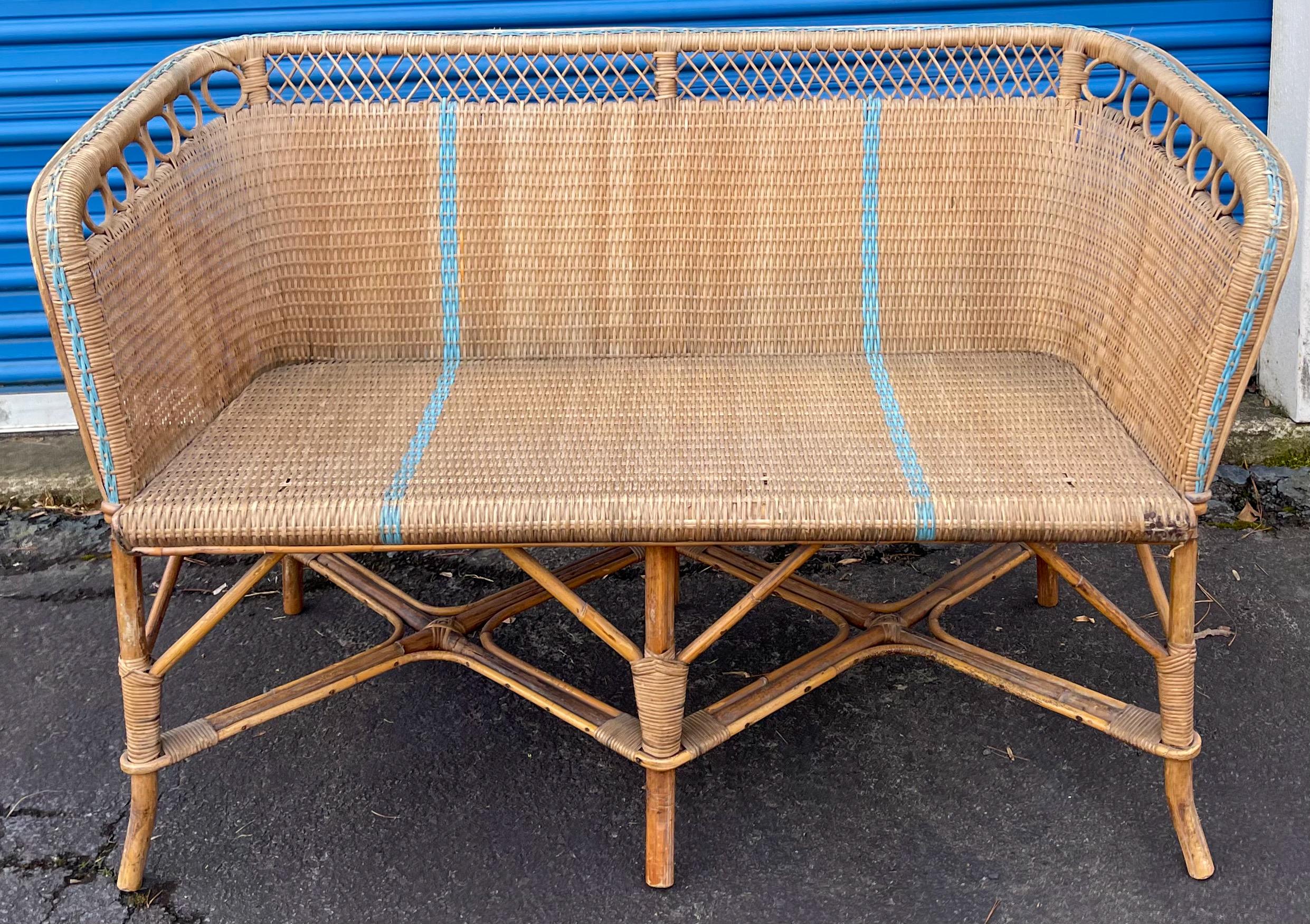 Early 20th-C. French Painted Wicker And Bamboo Settee For The Garden Or Patio In Good Condition In Kennesaw, GA