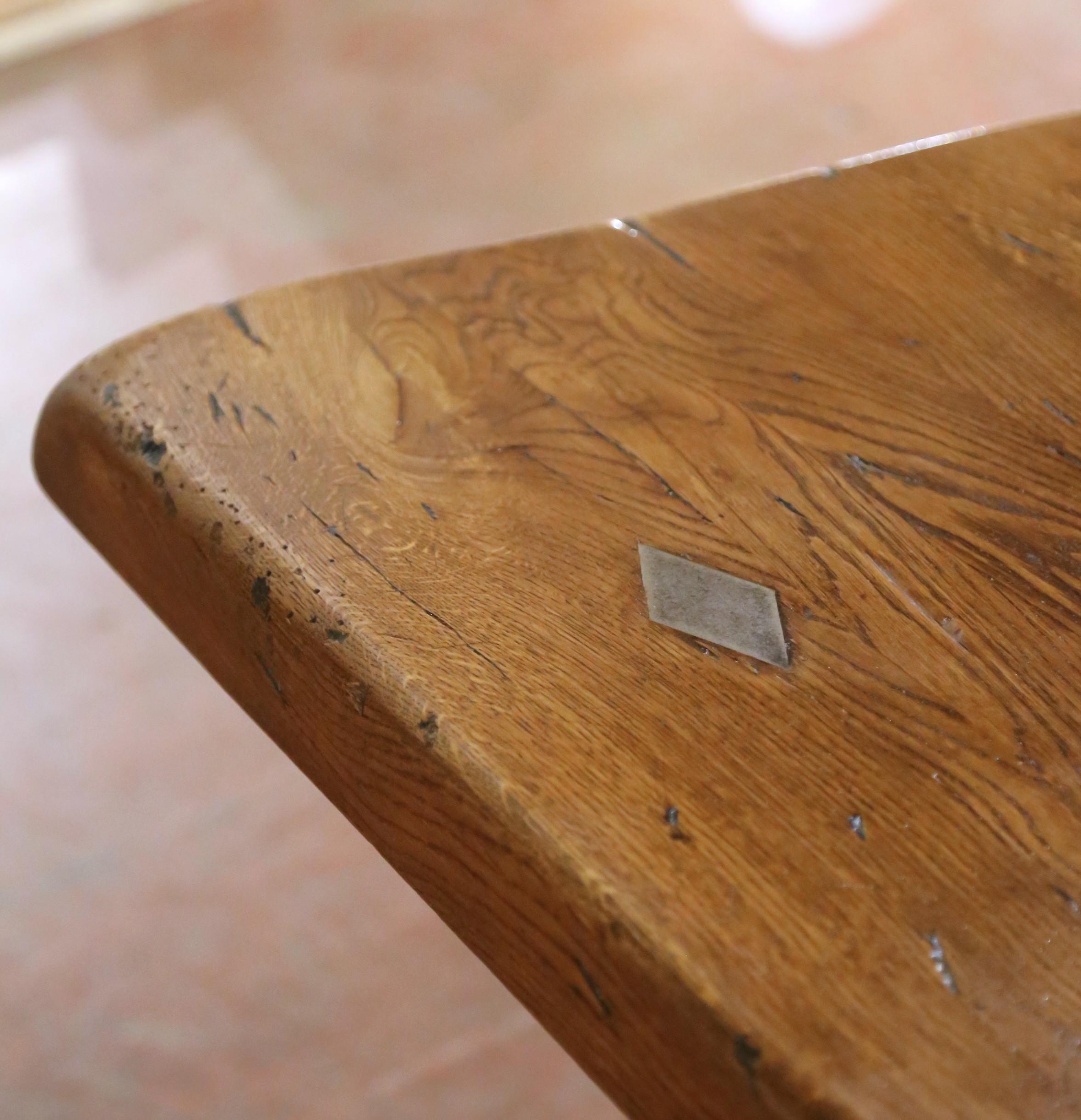 Early 20th C. French Provincial Oak Farmhouse Table on Turned Baluster Supports siglo XX en venta