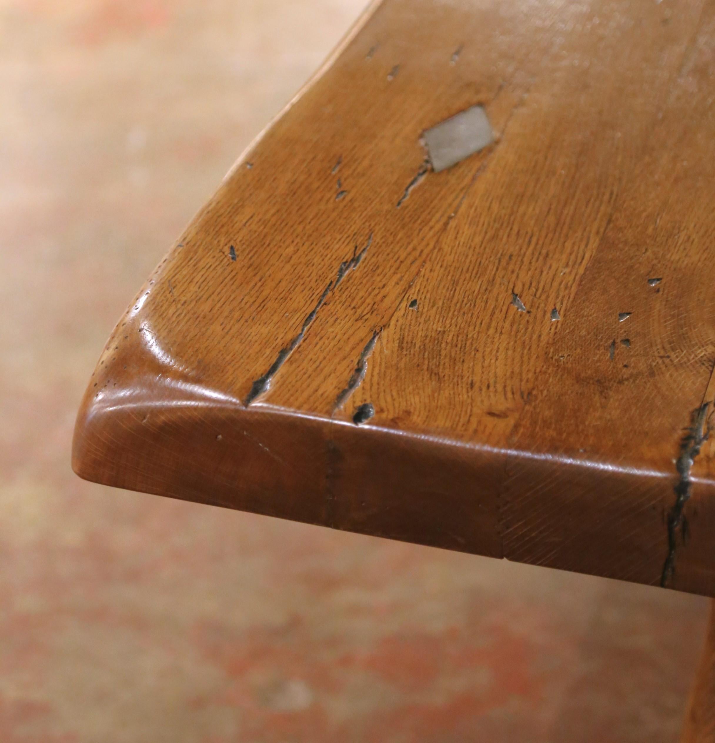 Early 20th C. French Provincial Oak Farmhouse Table on Turned Baluster Supports en venta 1