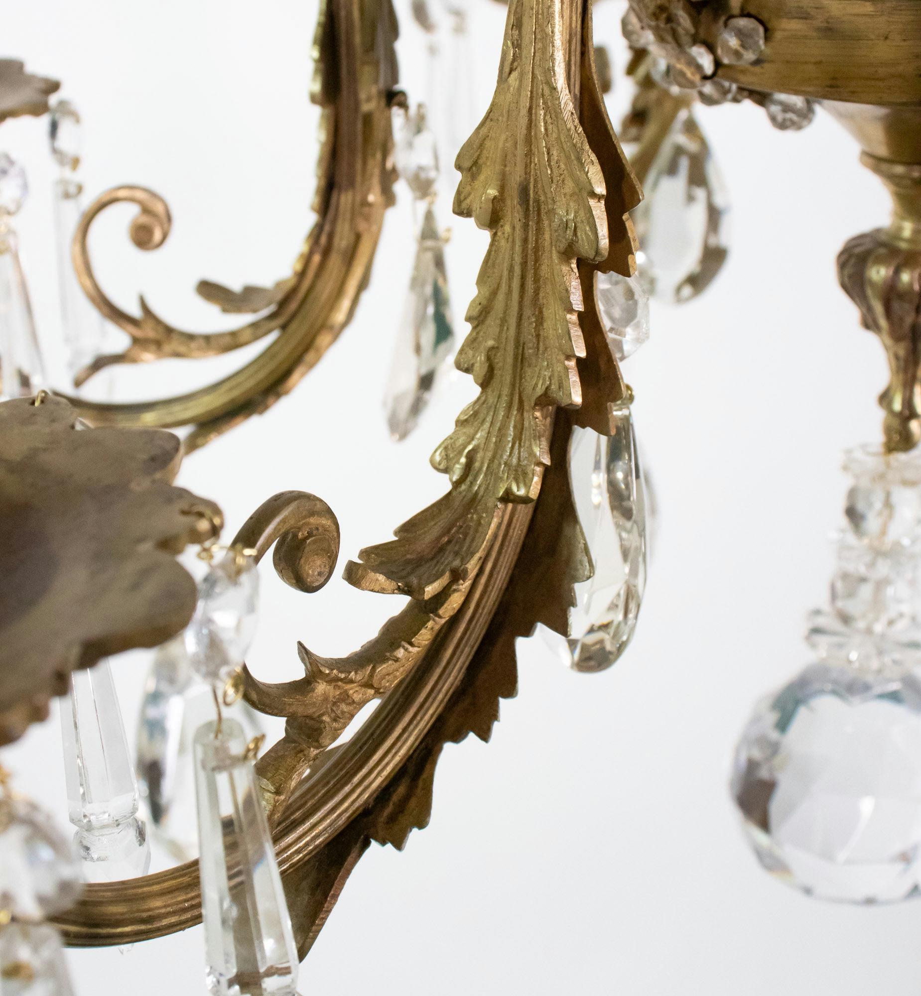 A.I.C. Revive Rococo français 6 bras de lumière en bronze doré et cristal. en vente 6