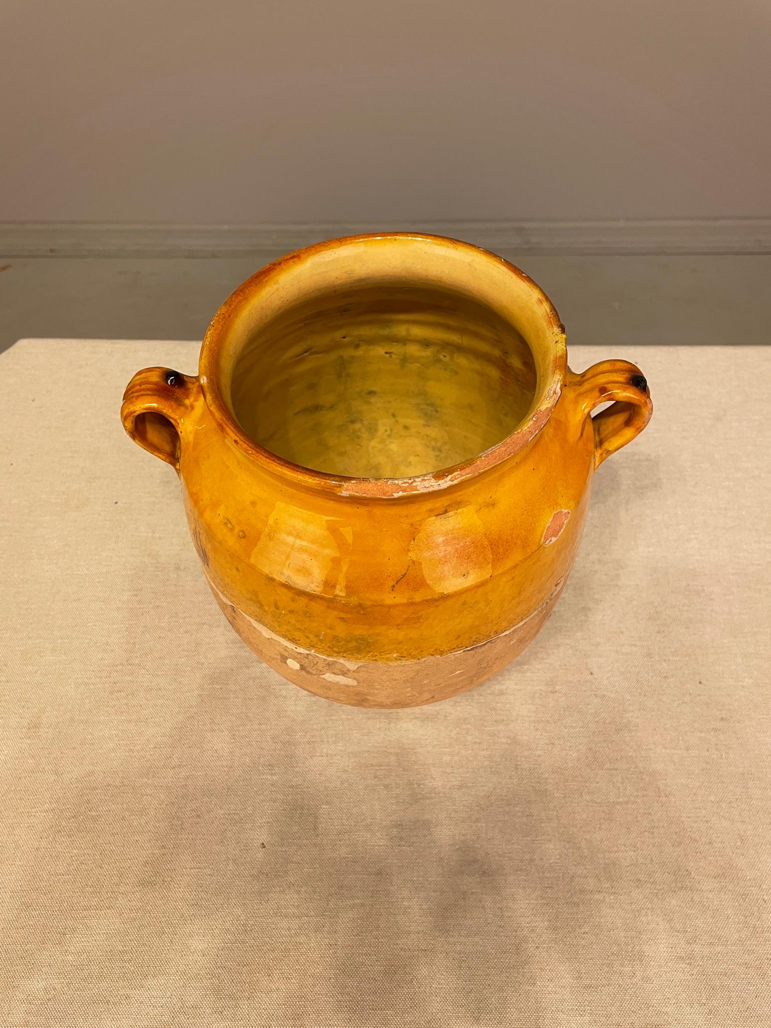 Vaso di terracotta francese dell'inizio del XX secolo o vaso di conforto in vendita 5