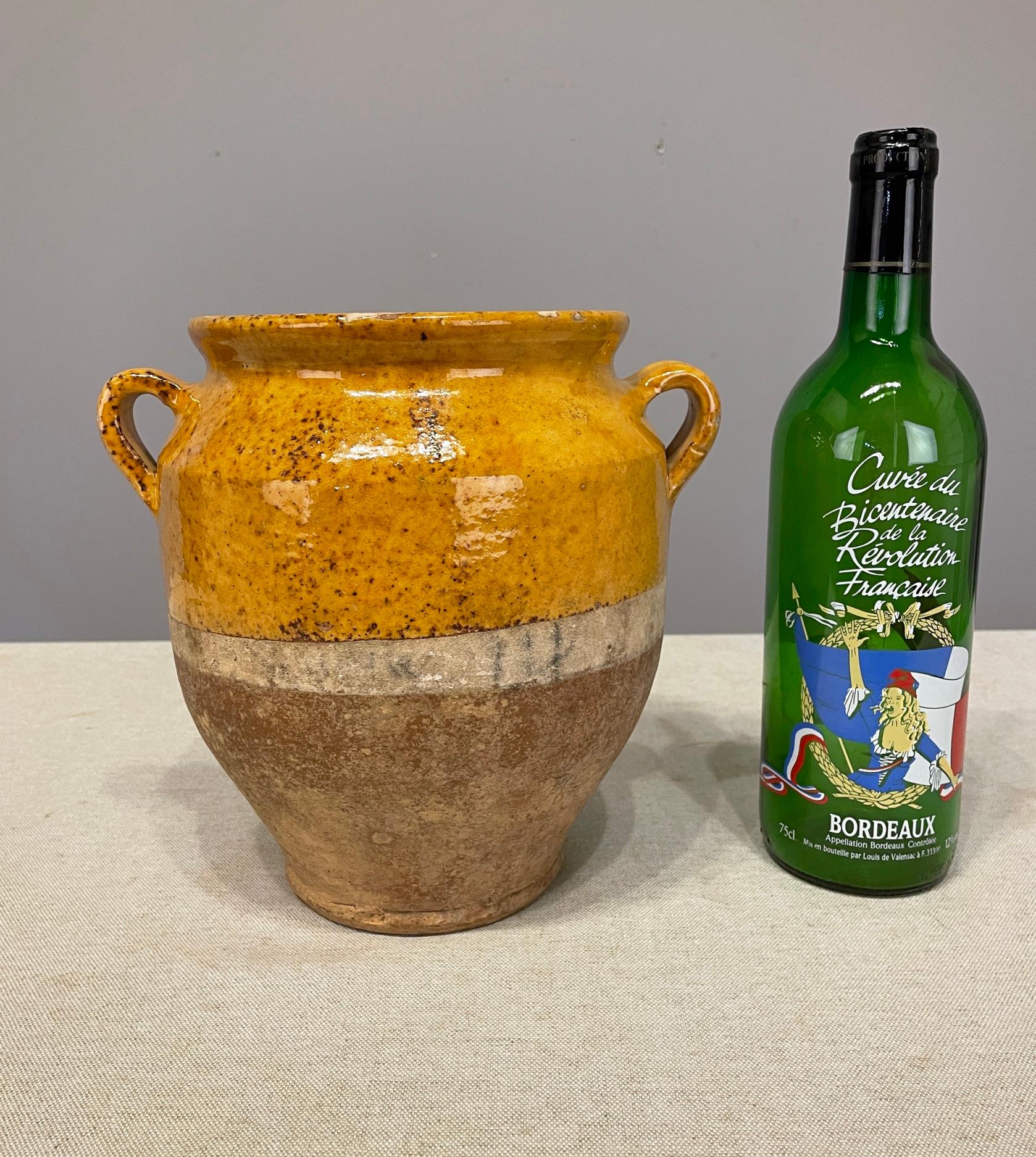 Frühes 20. Jh. Vase oder Gewürztopf aus Terrakotta (Französische Provence) im Angebot