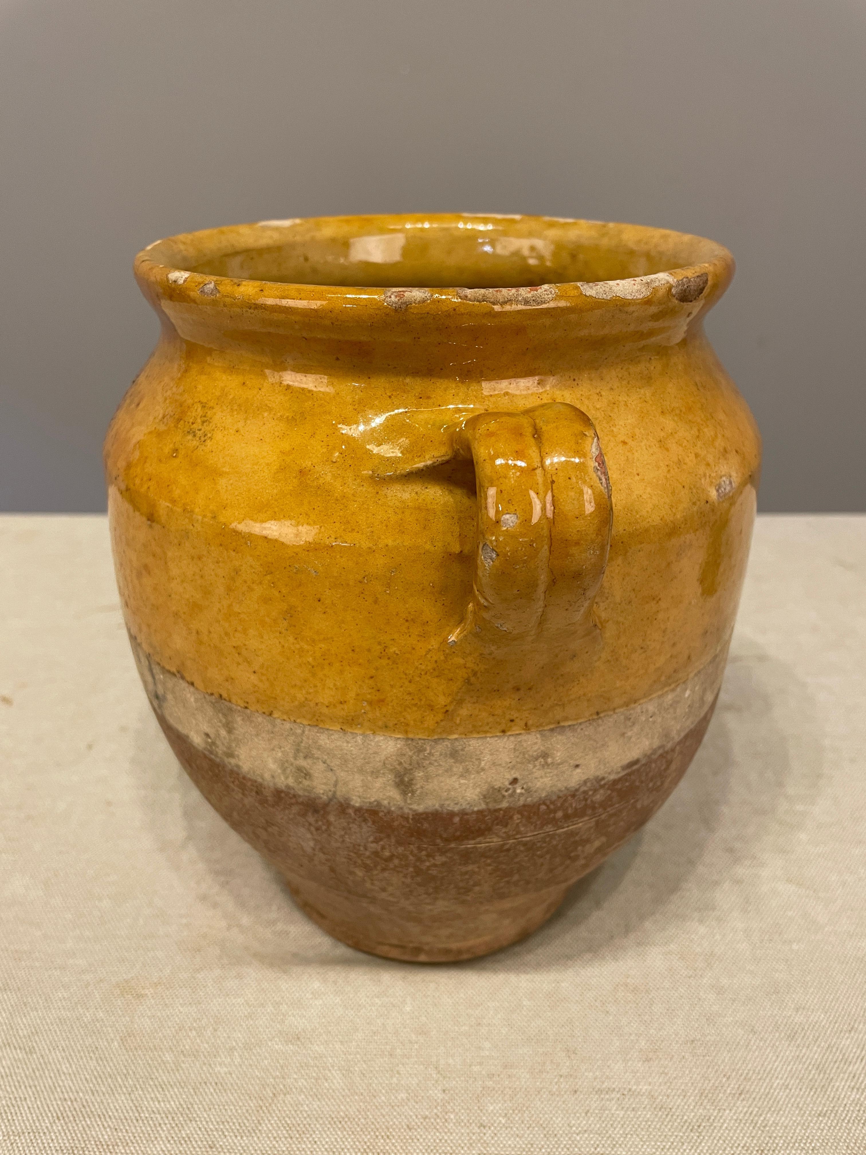 Frühes 20. Jh. Vase oder Gewürztopf aus Terrakotta (Handgefertigt) im Angebot