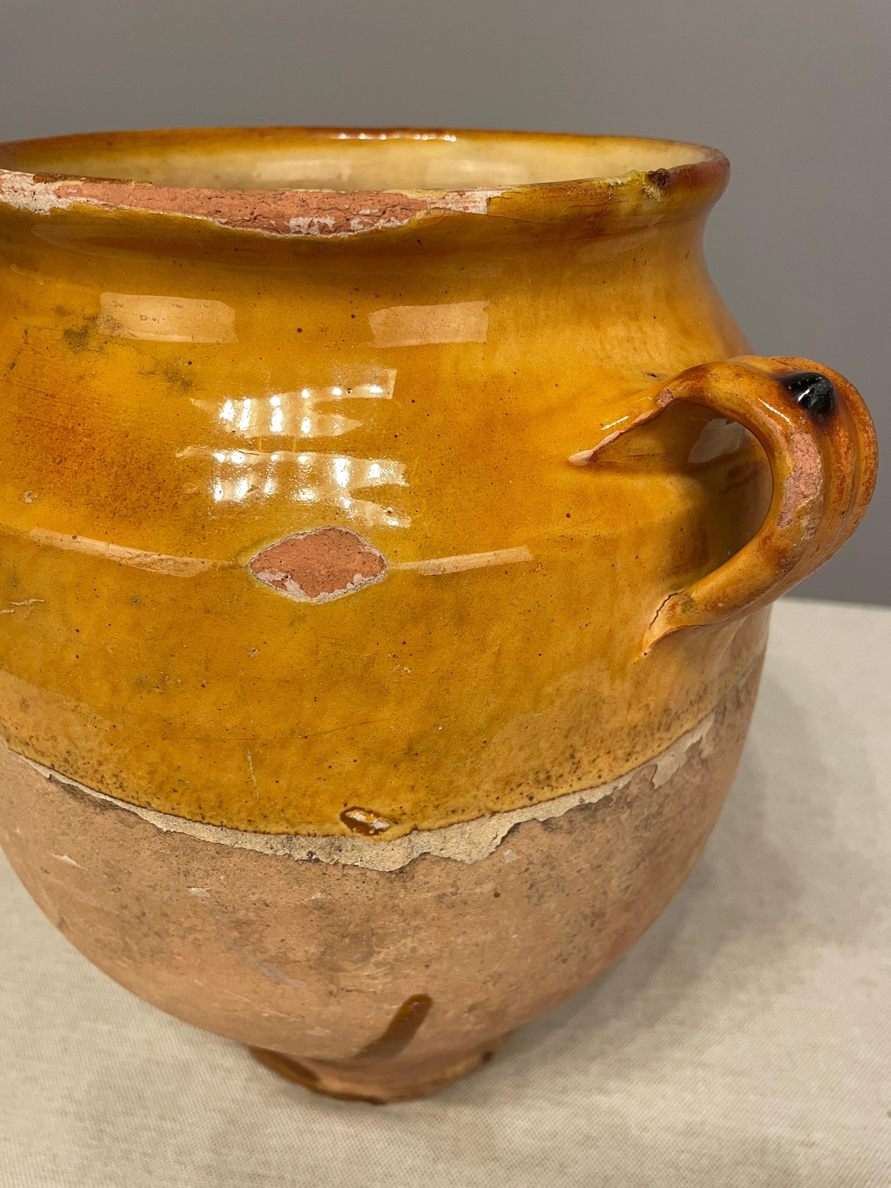 Vaso di terracotta francese dell'inizio del XX secolo o vaso di conforto in vendita 1