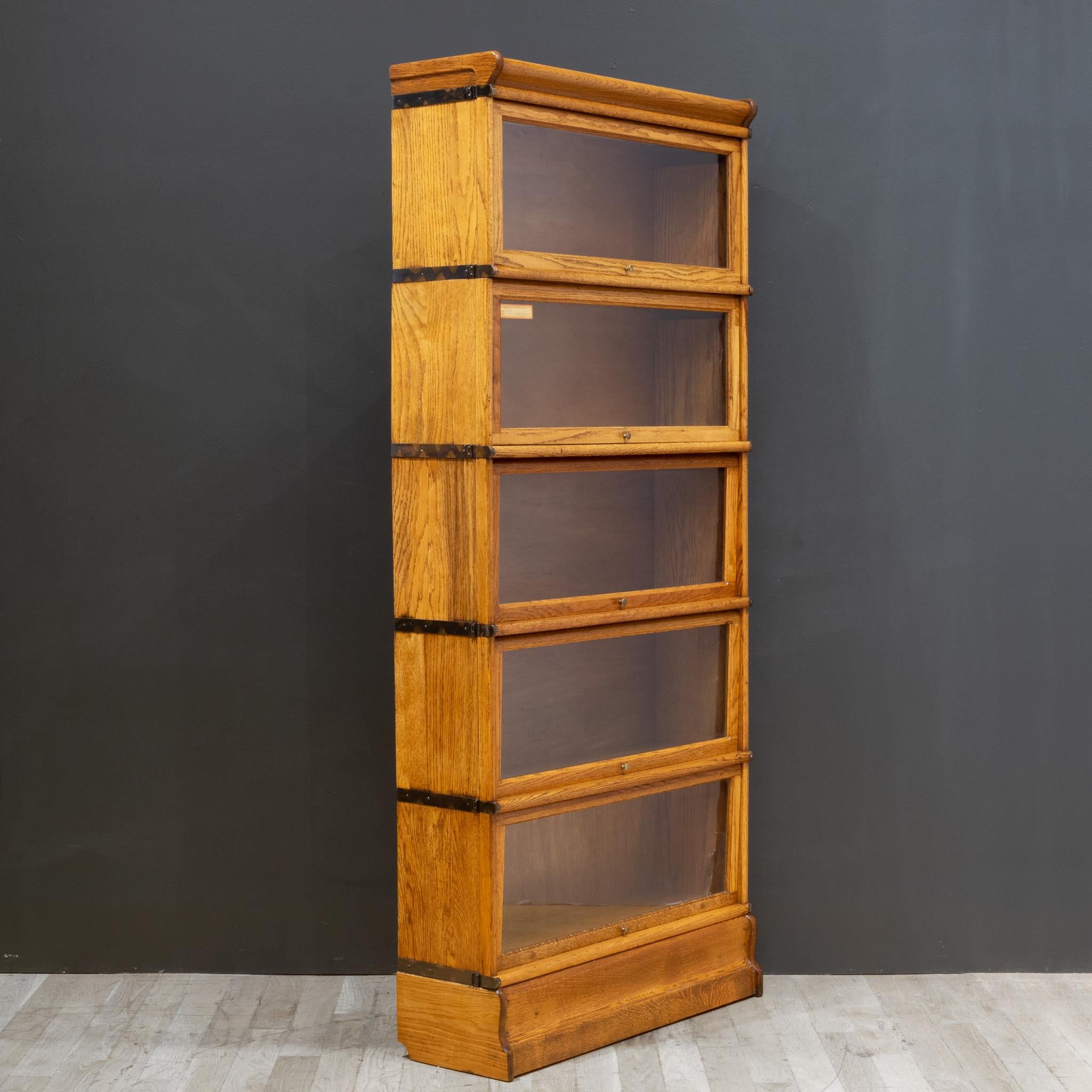 Early 20th c. Globe-Wernicke 5 Stack Lawyer's Bookcase c.1900-1910 In Good Condition For Sale In San Francisco, CA