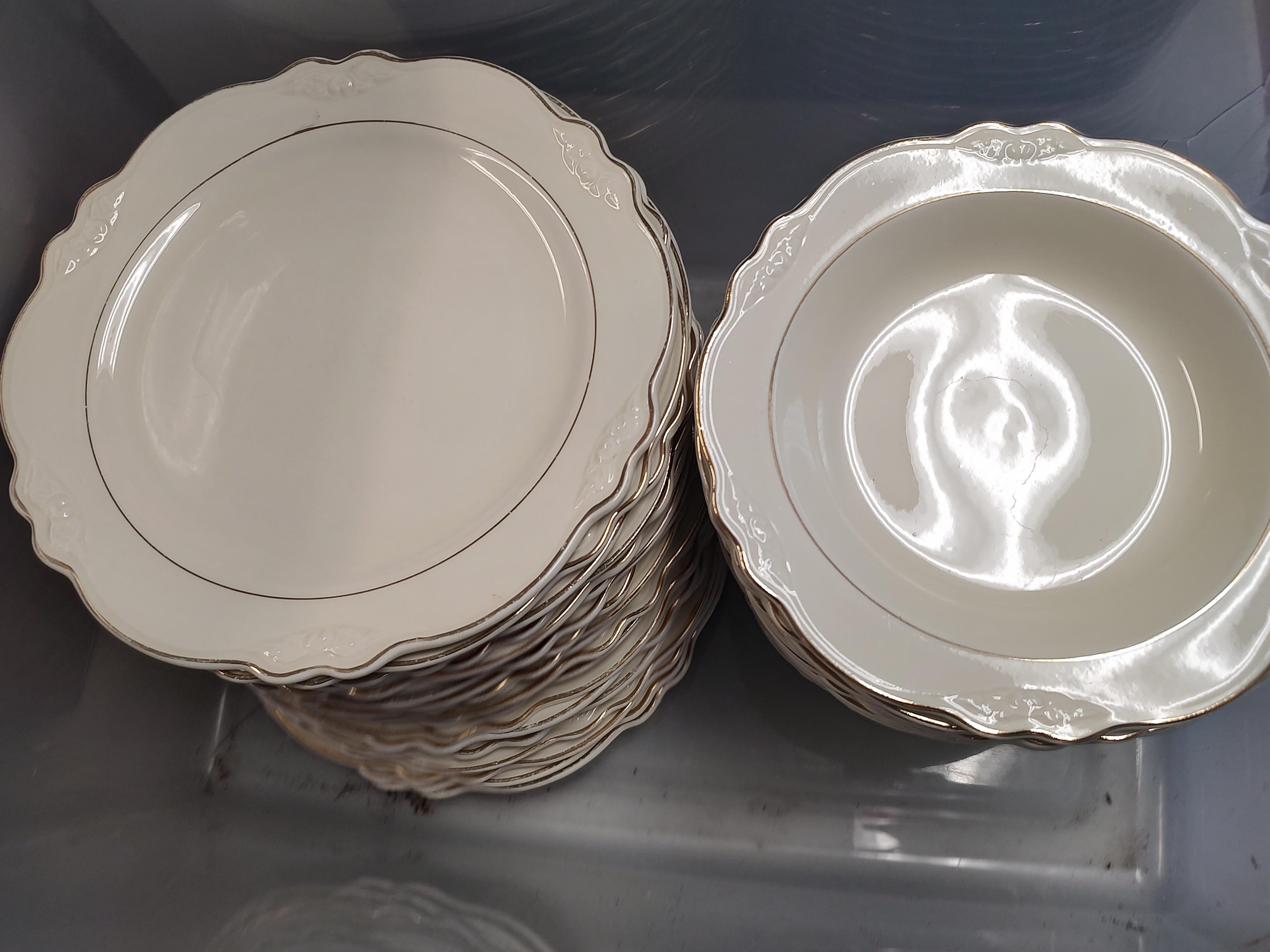 Glazed Early 20th C Huge Lot of Dinnerware by Homer Laughlin & Frederick Rhead 480 Pcs For Sale