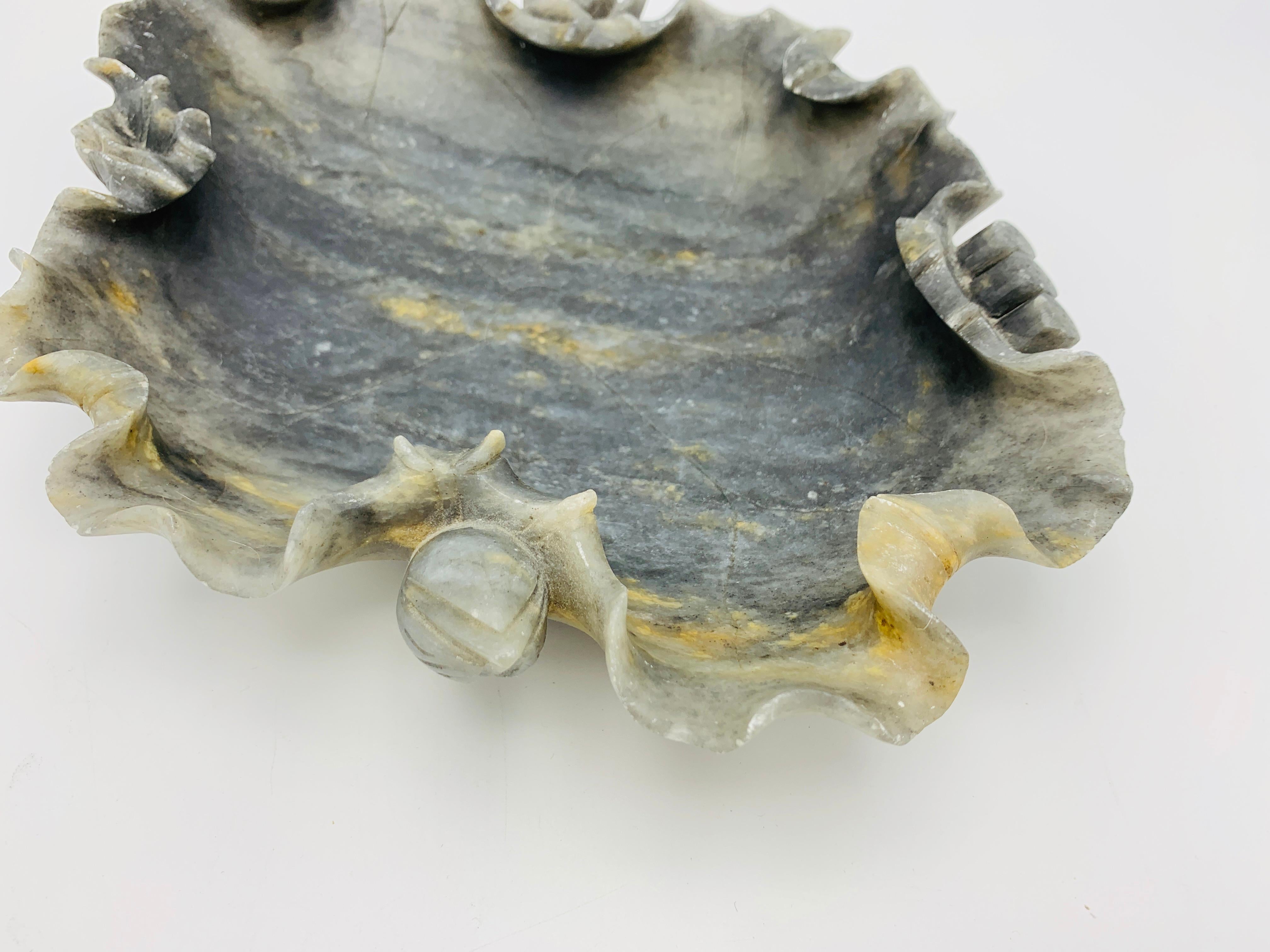 Early 20th Century Italian Alabaster Sculptural Lotus Leaf Dish For Sale 1