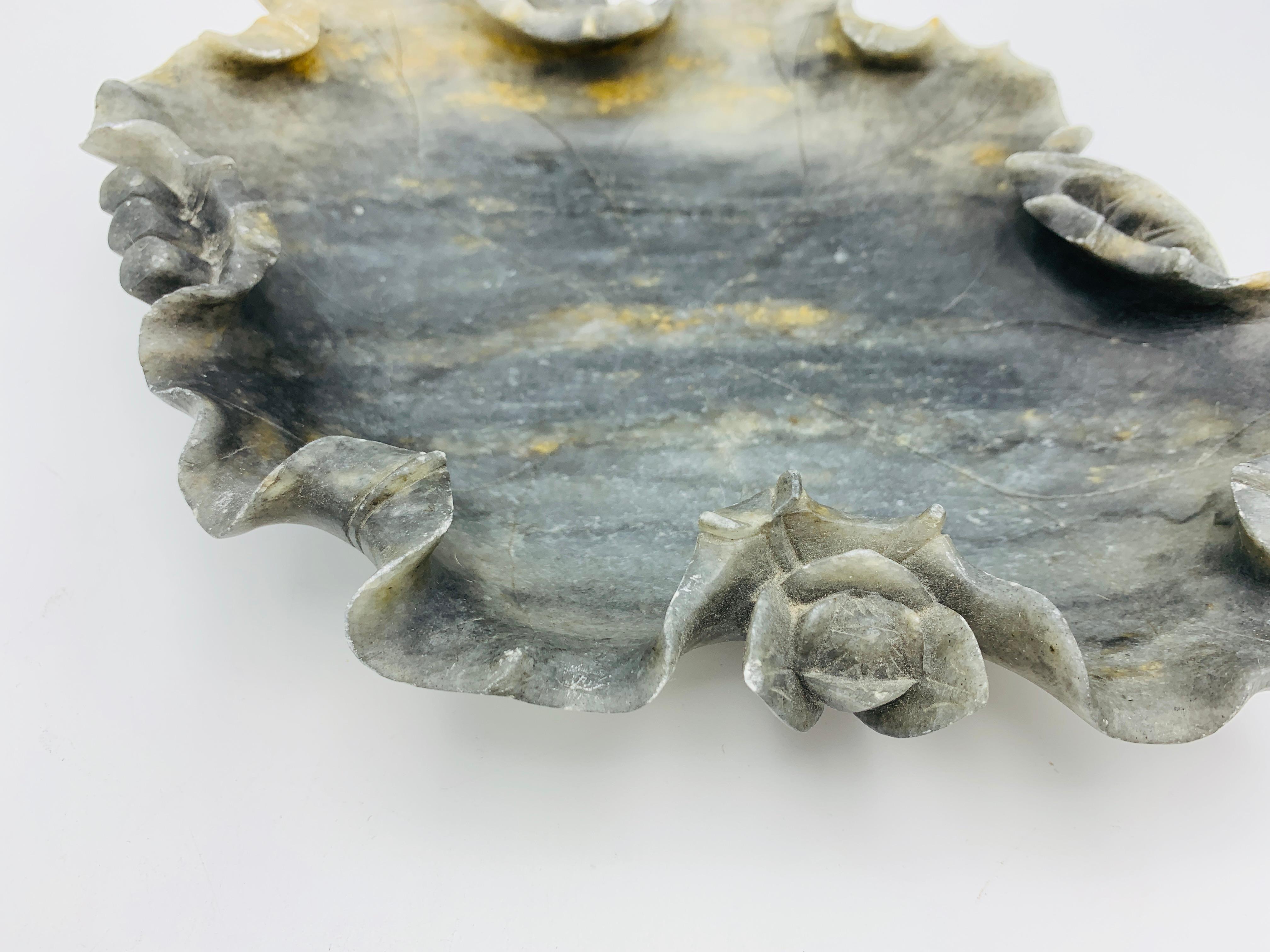 Early 20th Century Italian Alabaster Sculptural Lotus Leaf Dish For Sale 3