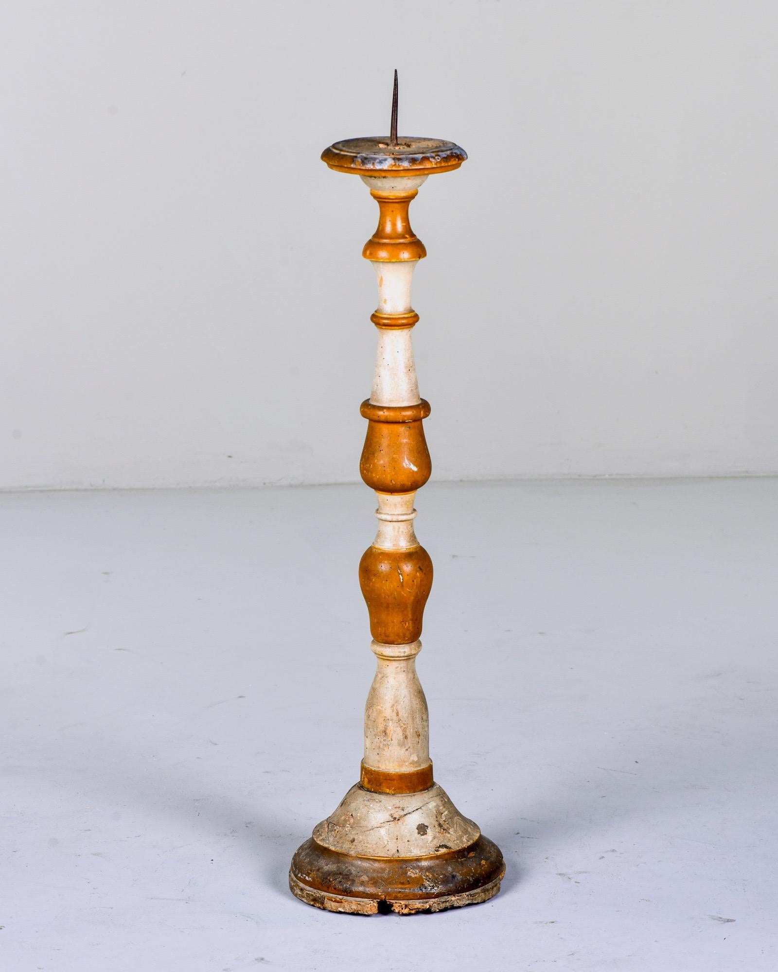 Early 20th Century Italian Pricket Stick in Brown and White For Sale 7