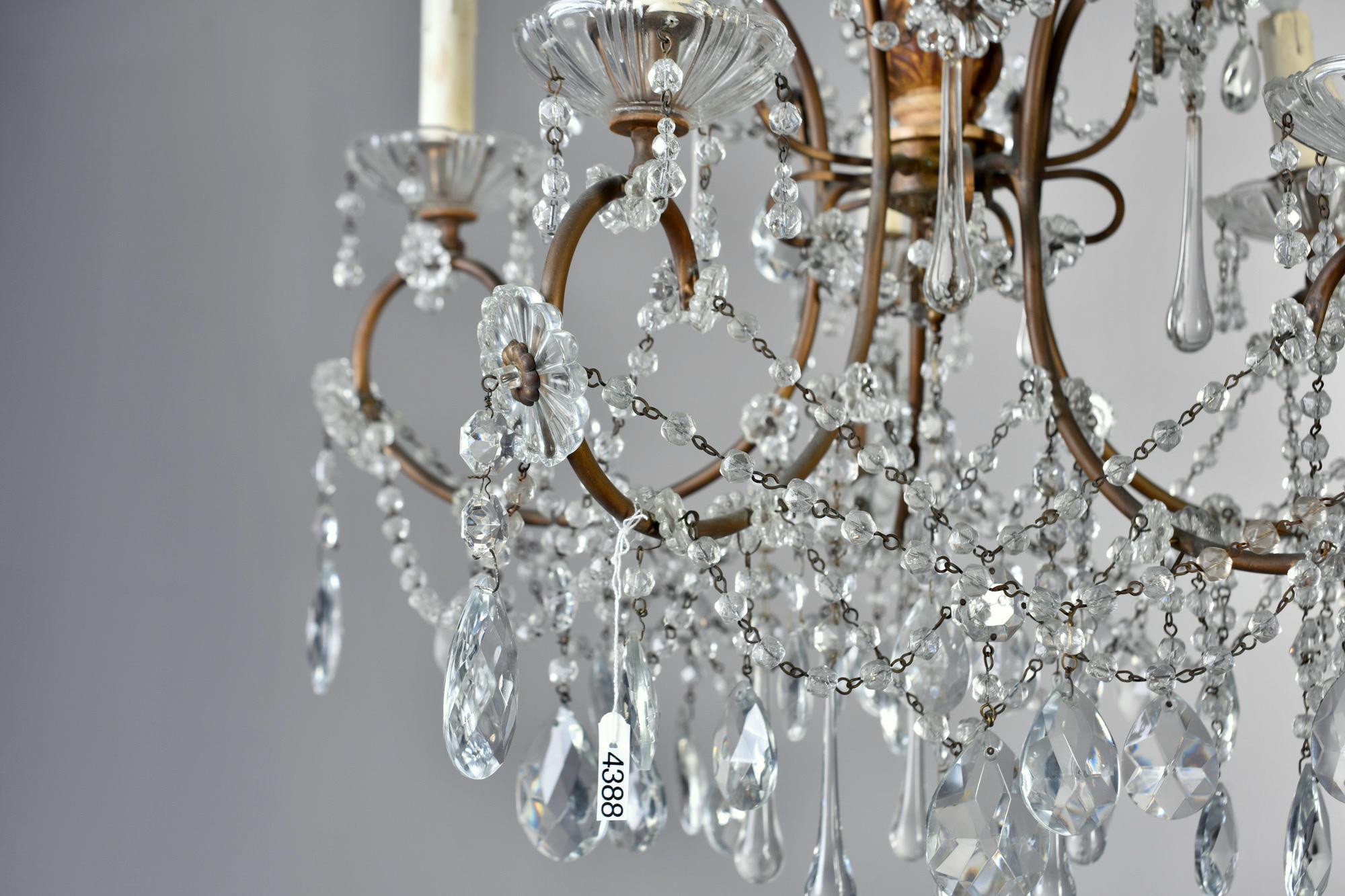Early 20th Century Italian Five Light Crystal and Giltwood Chandelier 7