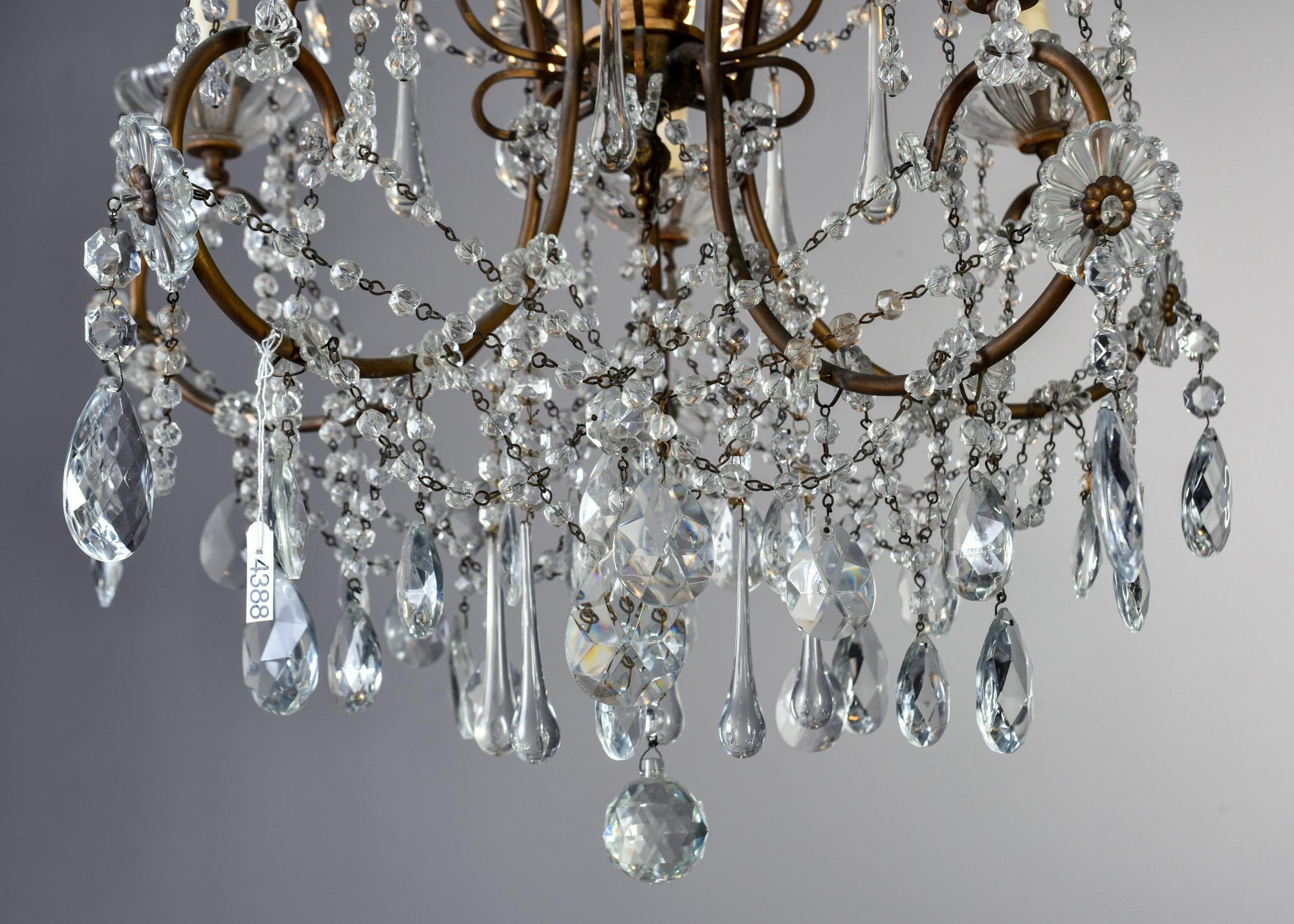 Early 20th Century Italian Five Light Crystal and Giltwood Chandelier 8