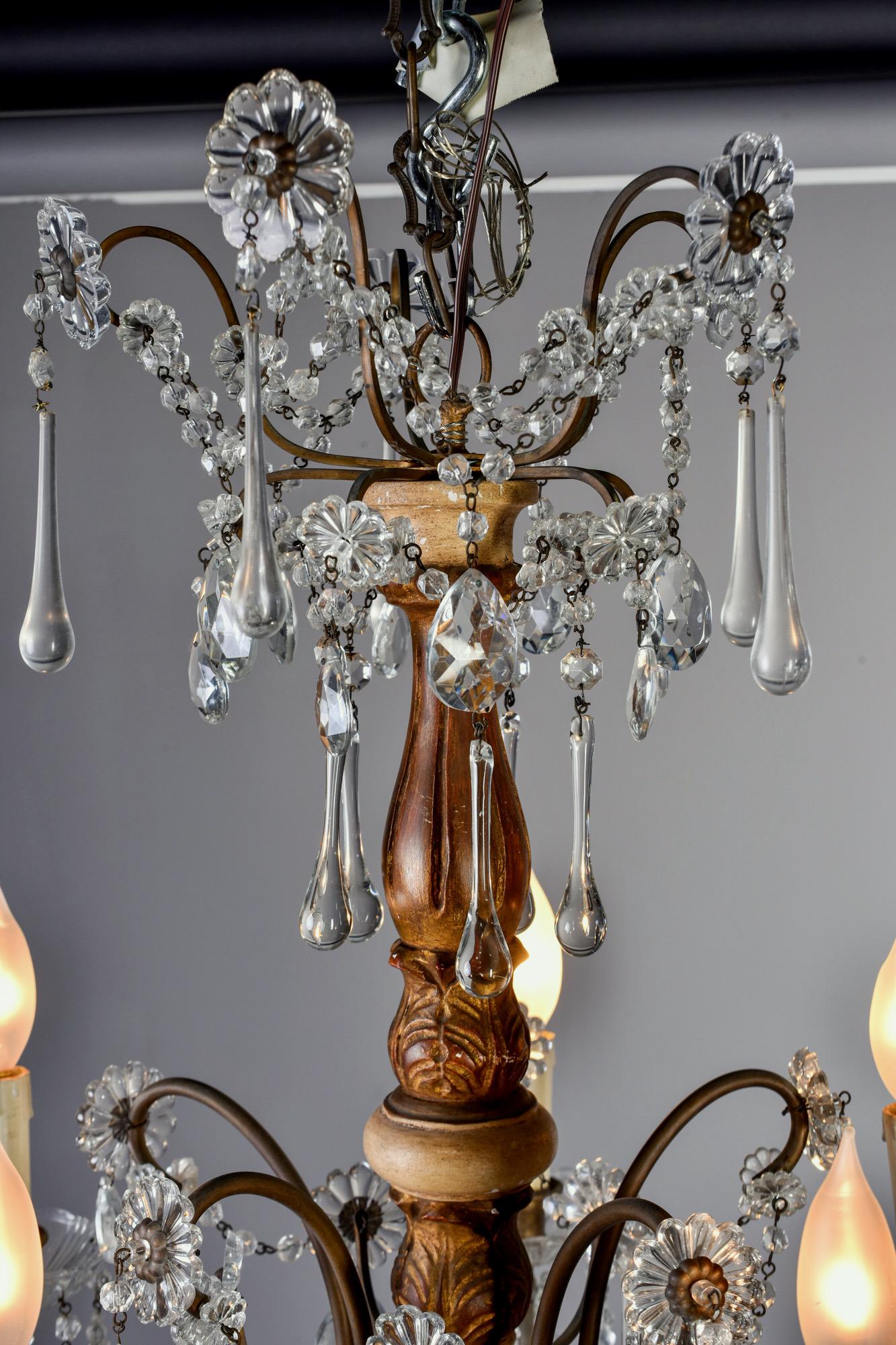 Early 20th Century Italian Five Light Crystal and Giltwood Chandelier 1