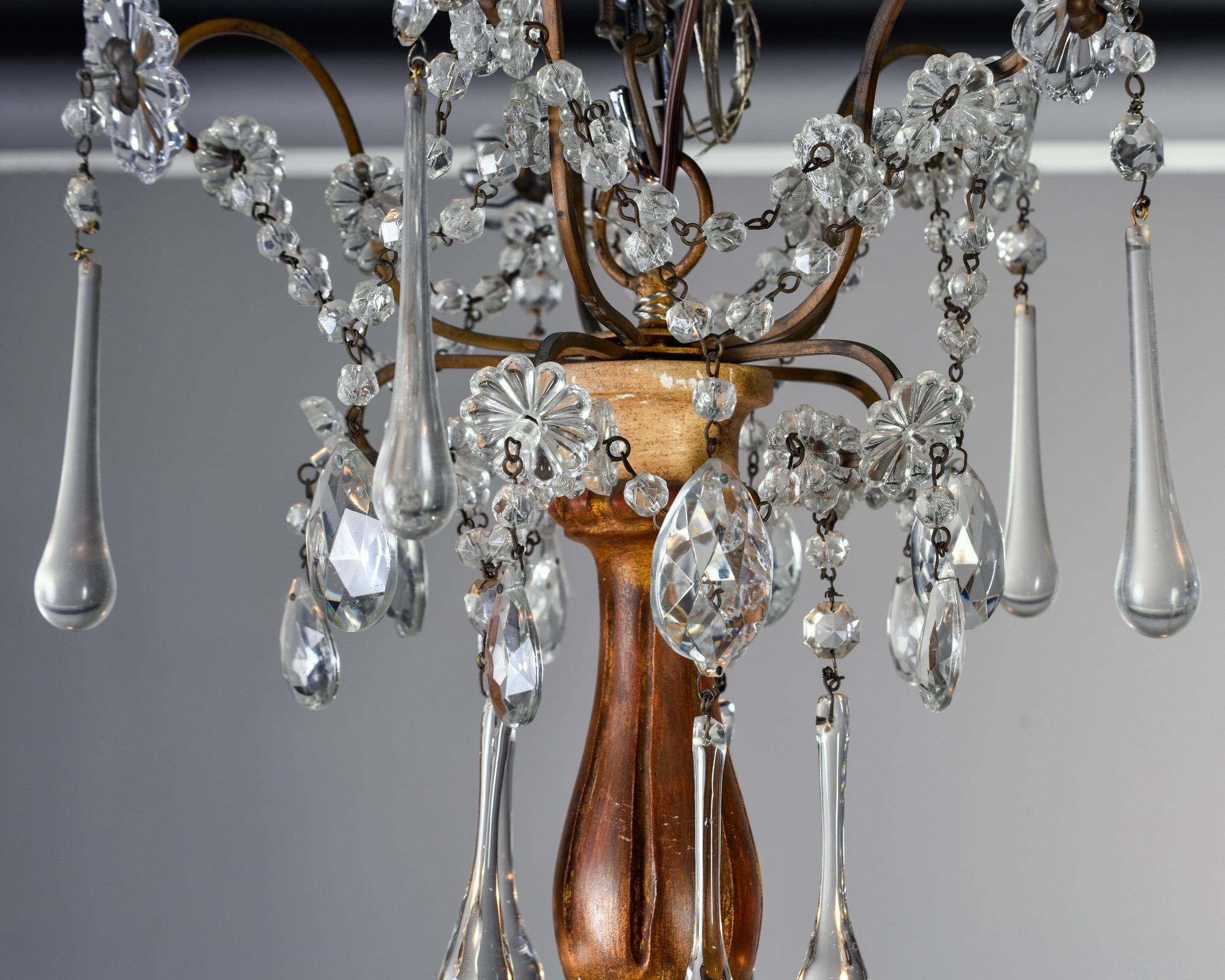 Early 20th Century Italian Five Light Crystal and Giltwood Chandelier 2