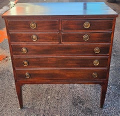 Début du 20e C. Handley-Johnson Co. Coffre à sept tiroirs en acajou