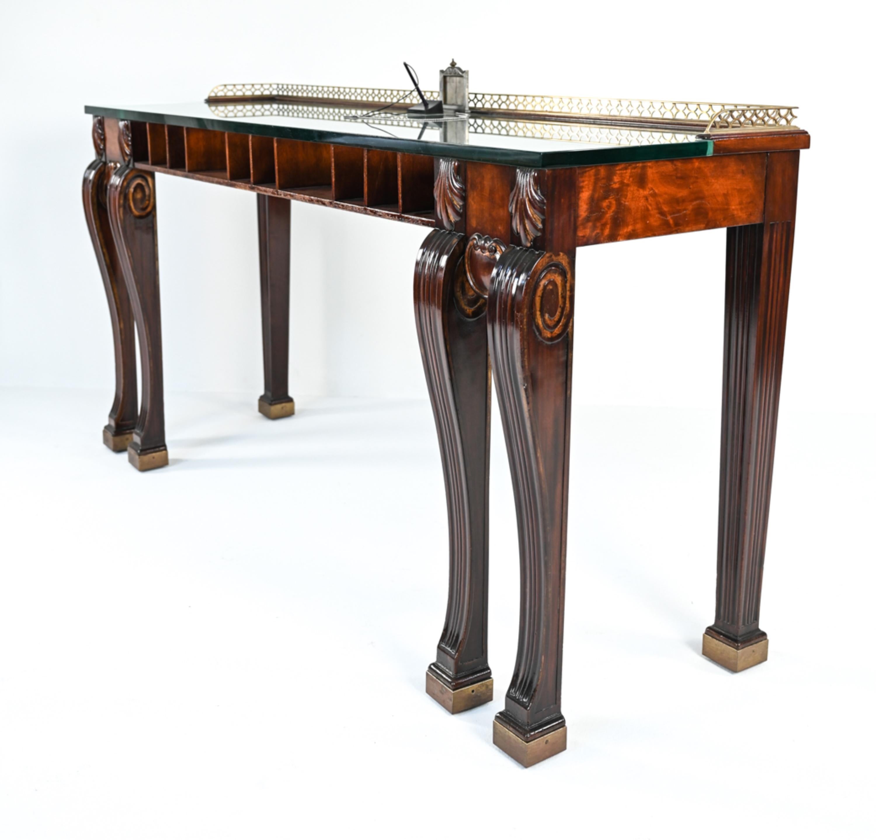 Early 20th Century, Mahogany & Brass Bank Table For Sale 4