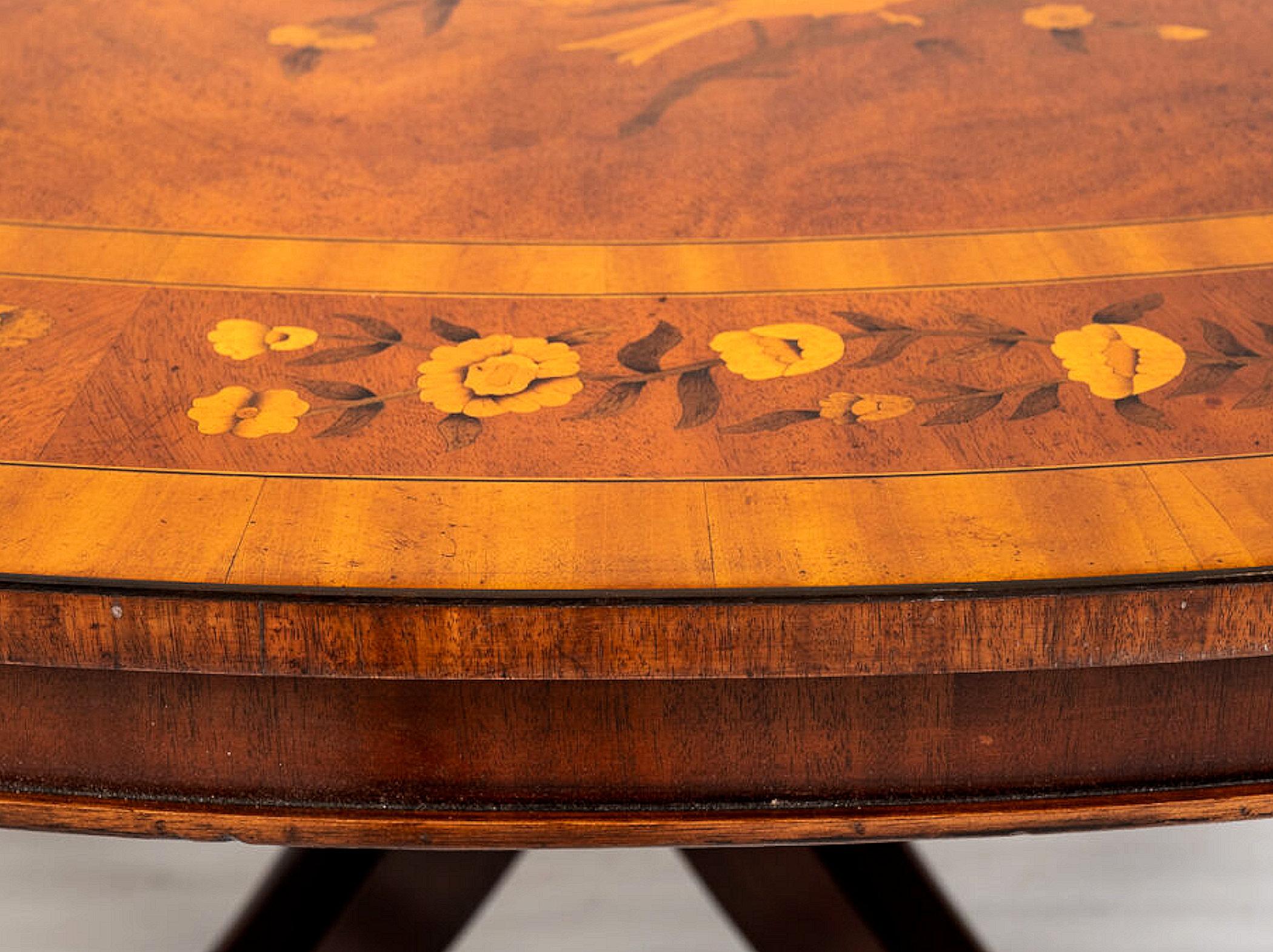 Early 20th Century Mahogany Circular Marquetry Dining Table 1