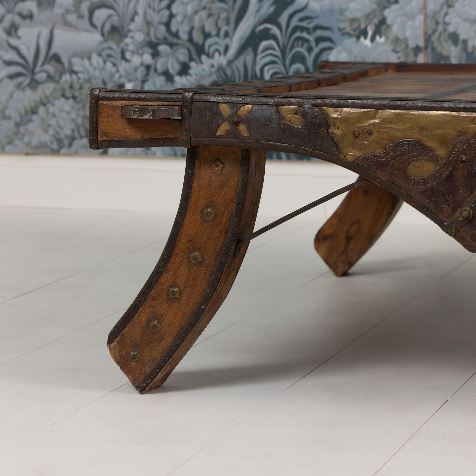 Anfang 20. Jh. Mauretanischer Couchtisch aus Acacia Wood im Zustand „Gut“ im Angebot in Wichita, KS