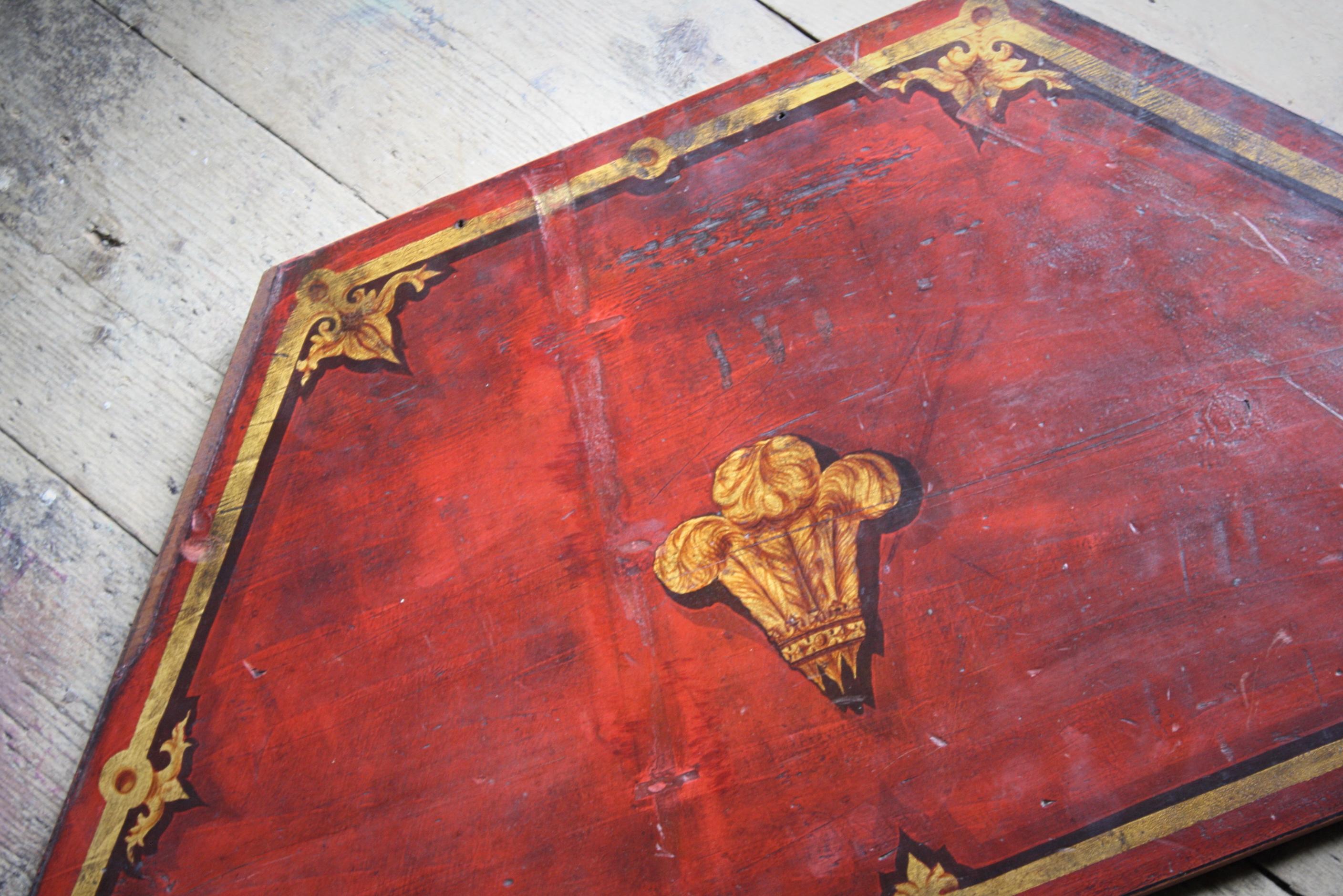 Early 20th C Oil on Board, Prince of Wales Fleur De Lys Armorial Coat of Arms In Good Condition In Lowestoft, GB