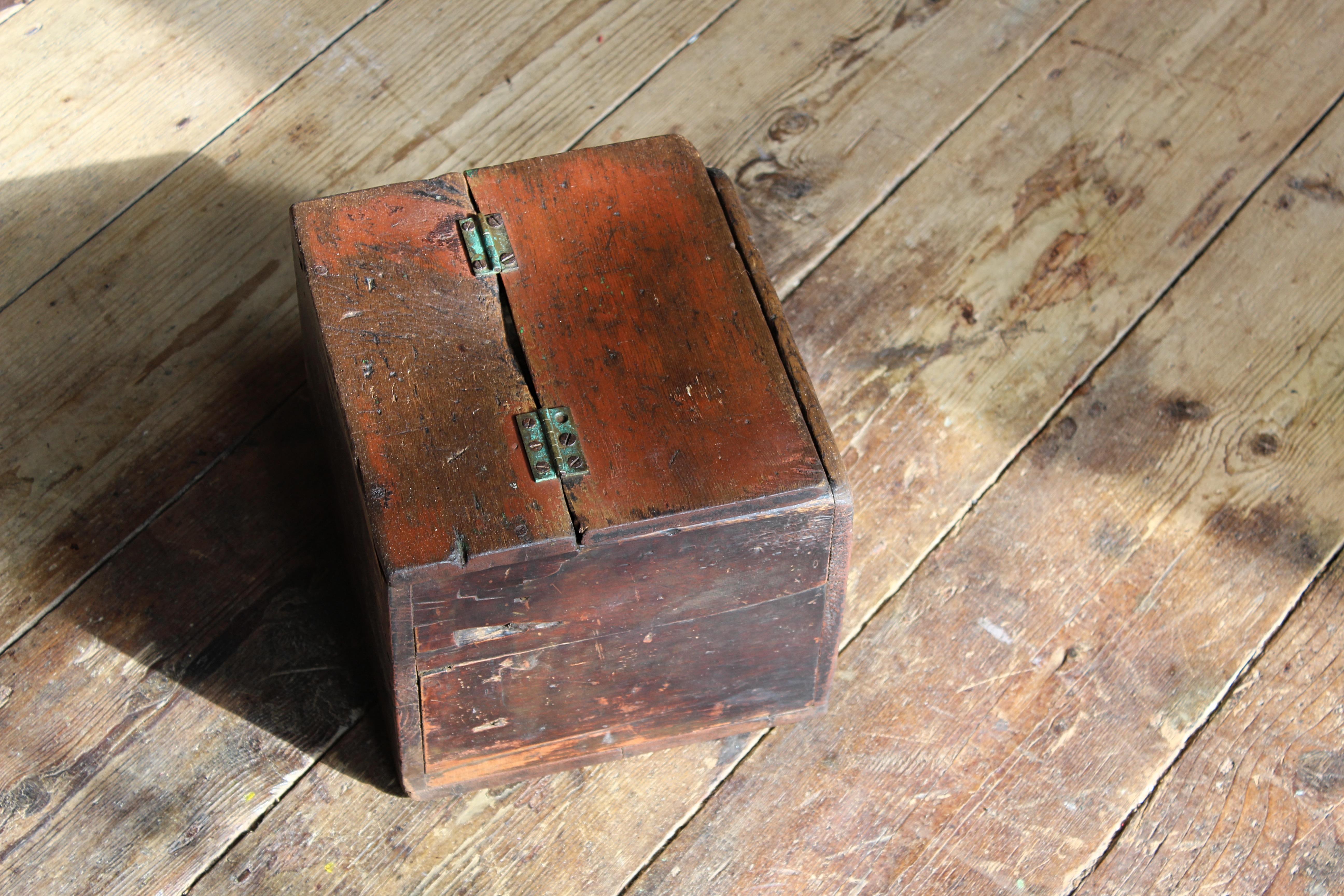 Early 20th C Painted Pine 8 Tea Box Dry Storage Haberdashery Kitchenalia  In Good Condition For Sale In Lowestoft, GB