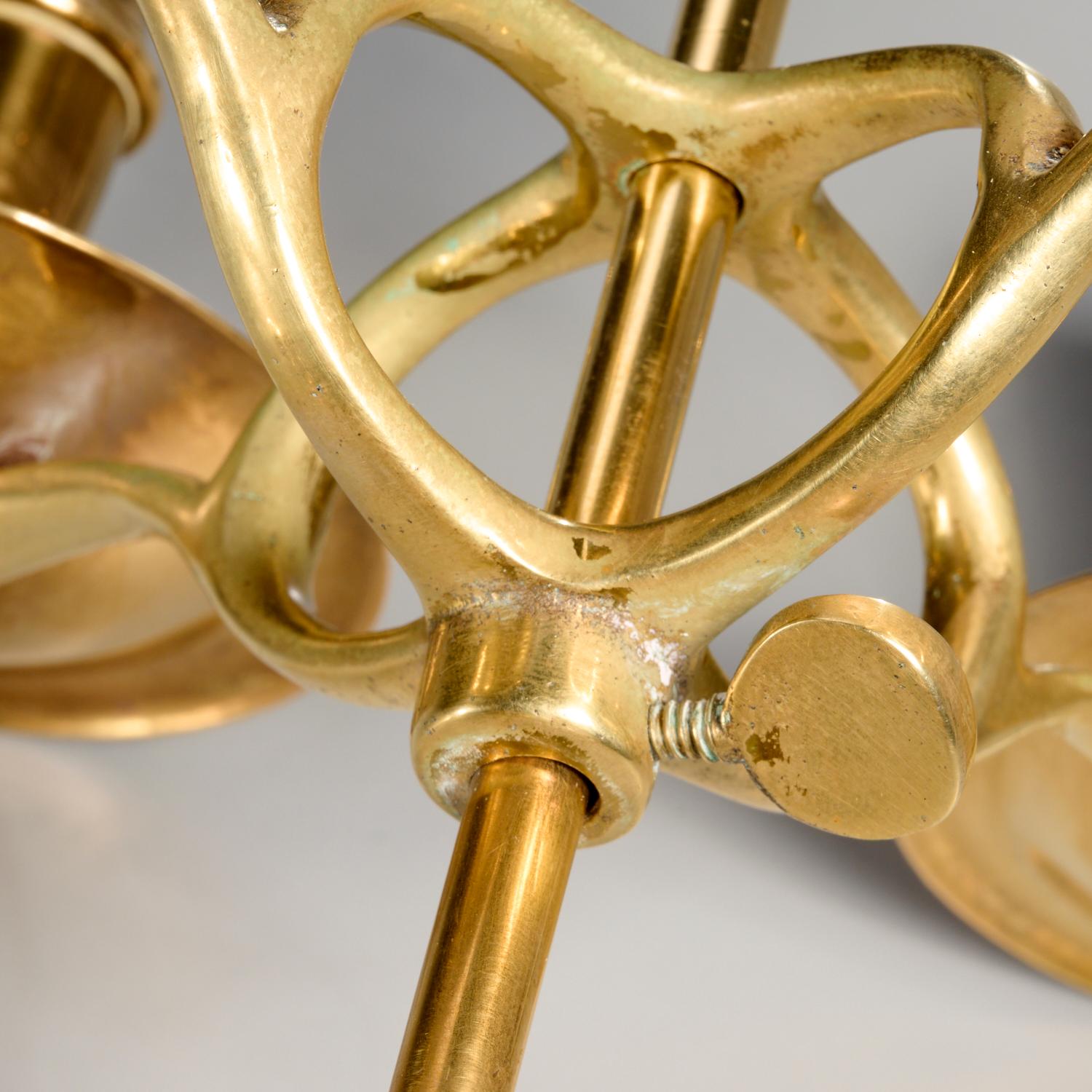 Calco Coppia di candelabri telescopici in ottone con marchio inglese A.I.C. in vendita
