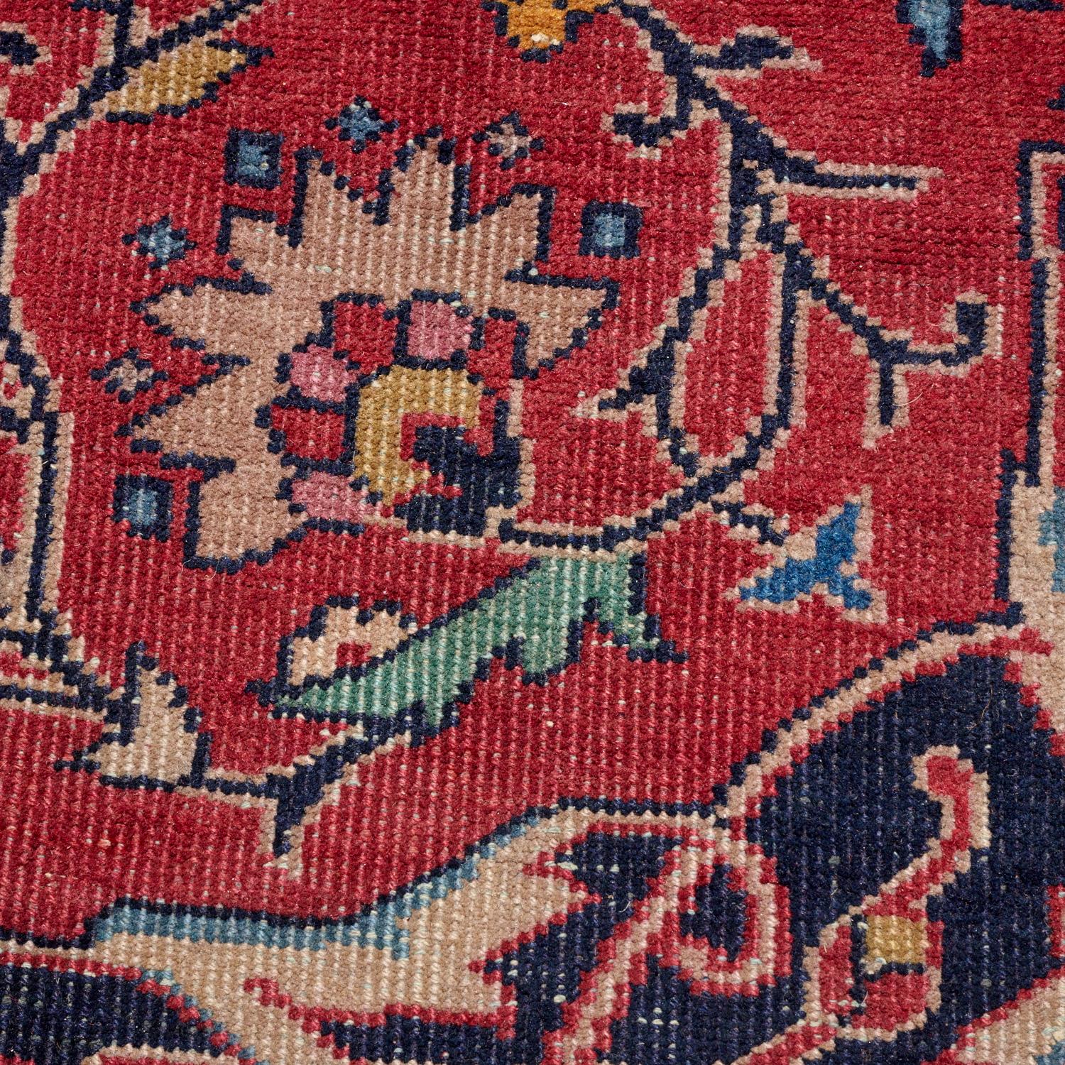 Early 20th C. Room Sized Kashan Carpet, Scrolling Floral Vines on a Red Ground In Good Condition For Sale In Morristown, NJ