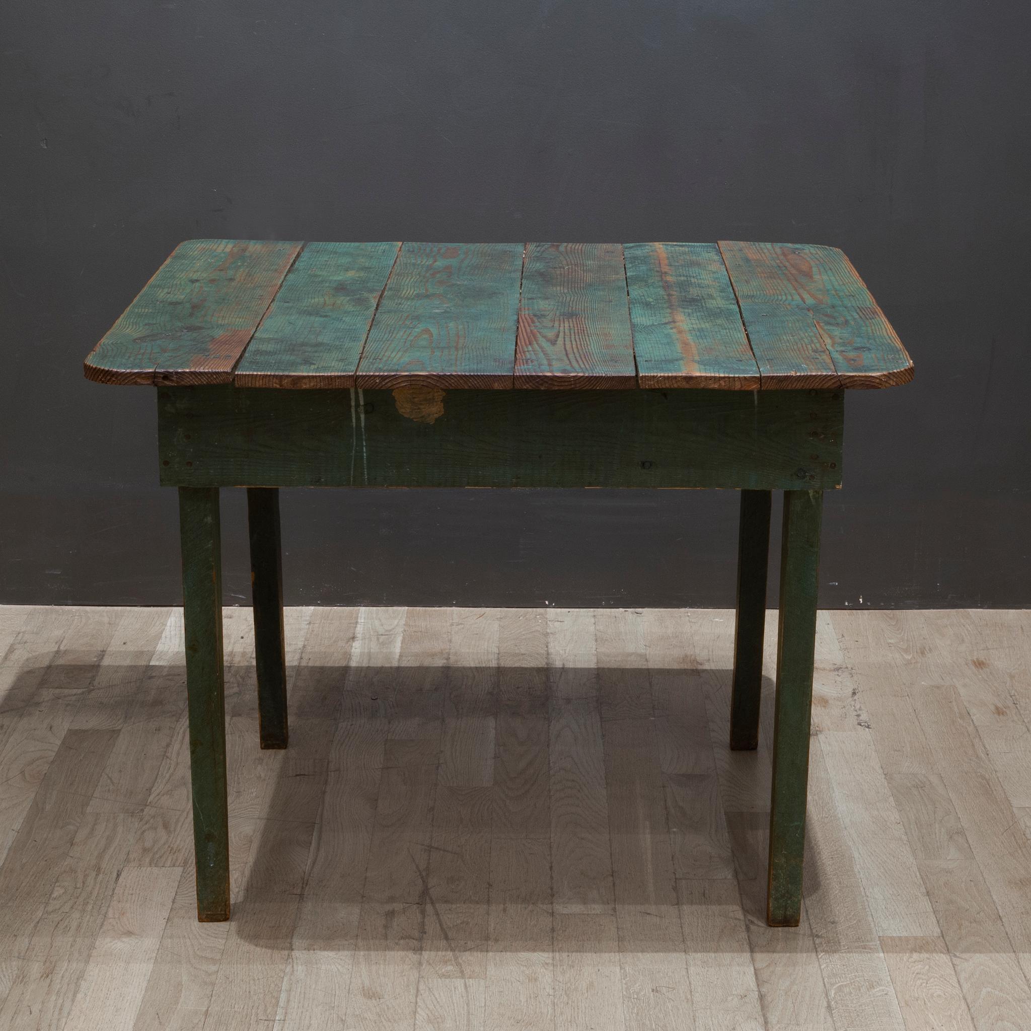 Early 20th c. Rustic Farmhouse Square Dining Table, c.1920-1930 In Good Condition In San Francisco, CA