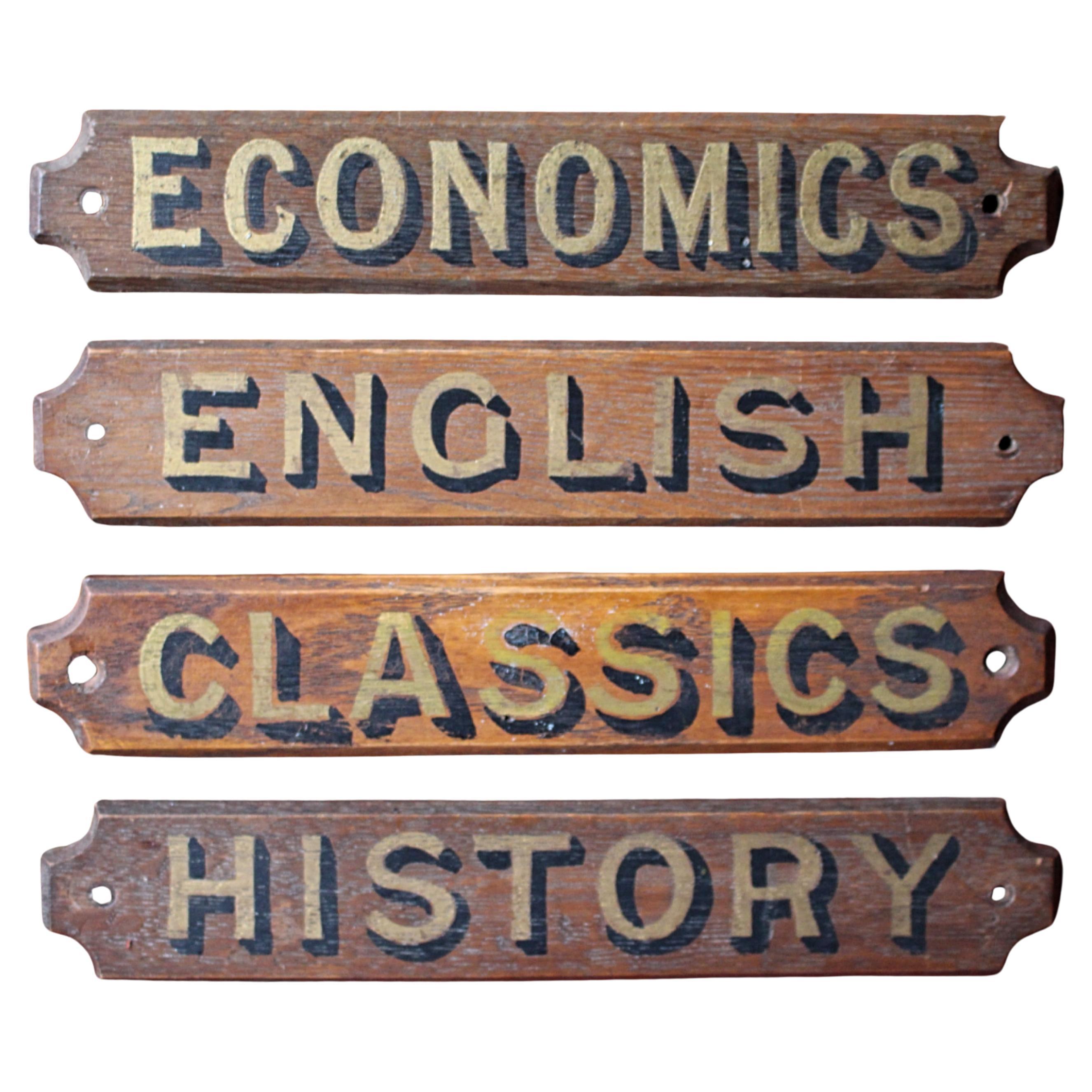 Plaques de classe A.I.C. Classic, English, History & Economics en vente