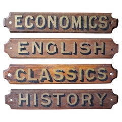 Placche per aule scolastiche dei primi anni del XX secolo Classici, English, Storia ed Economia