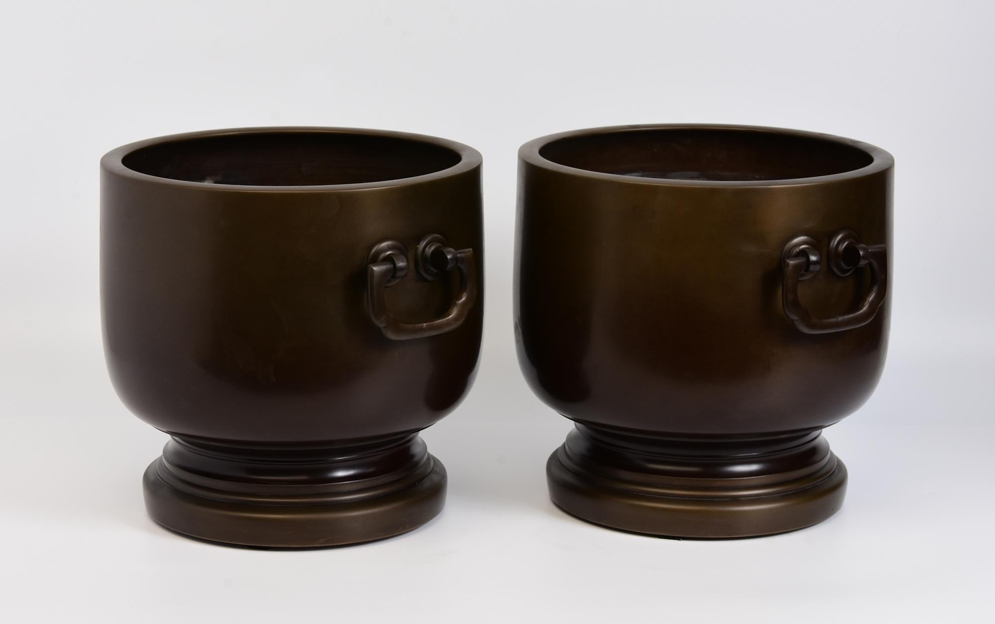 Paire de pots à brasero Hibachi japonais anciens en bronze ancien du début du 20e siècle, Showa en vente 5